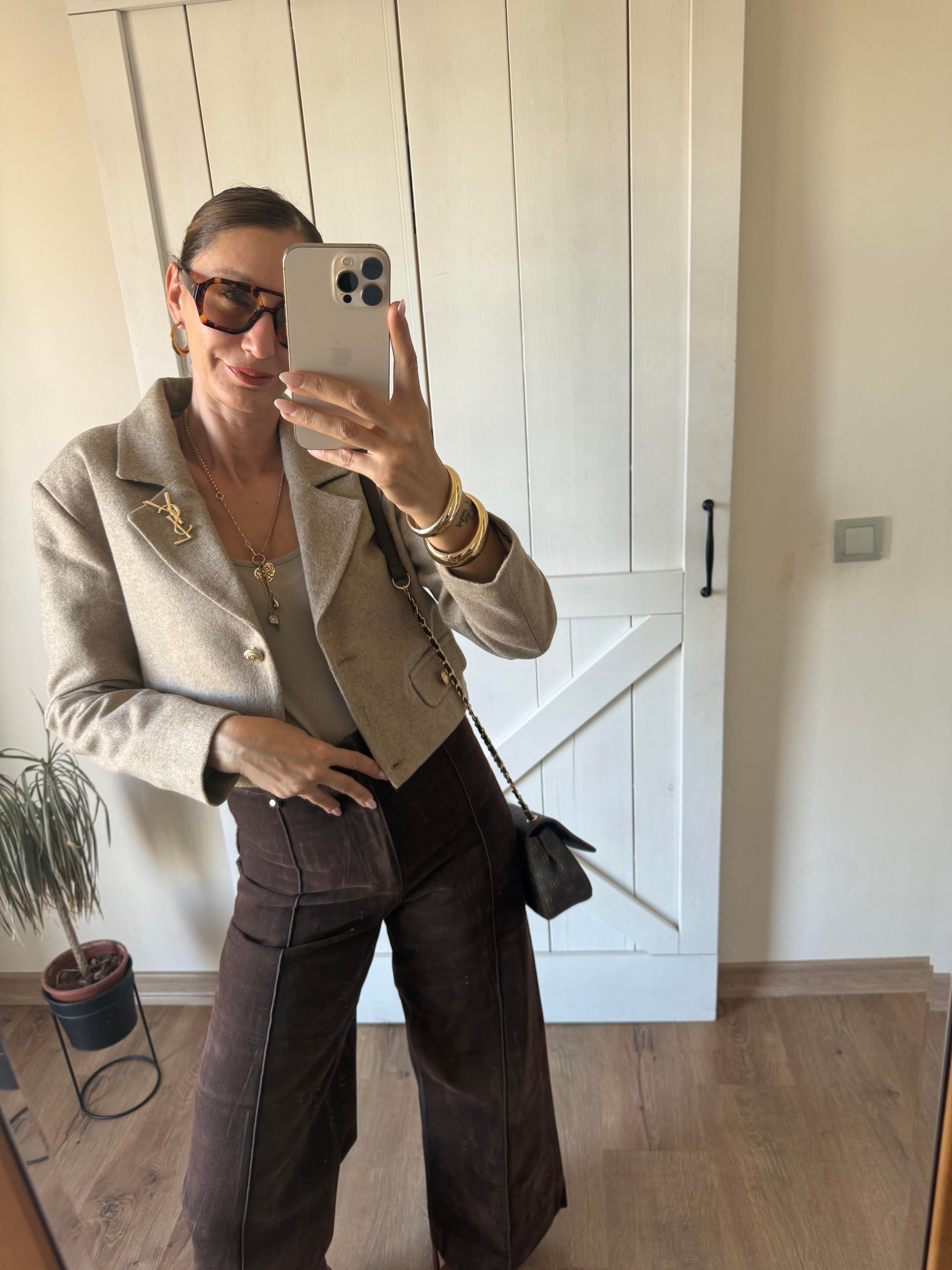 Premium Kaşe Broşlu Vizon Ceket