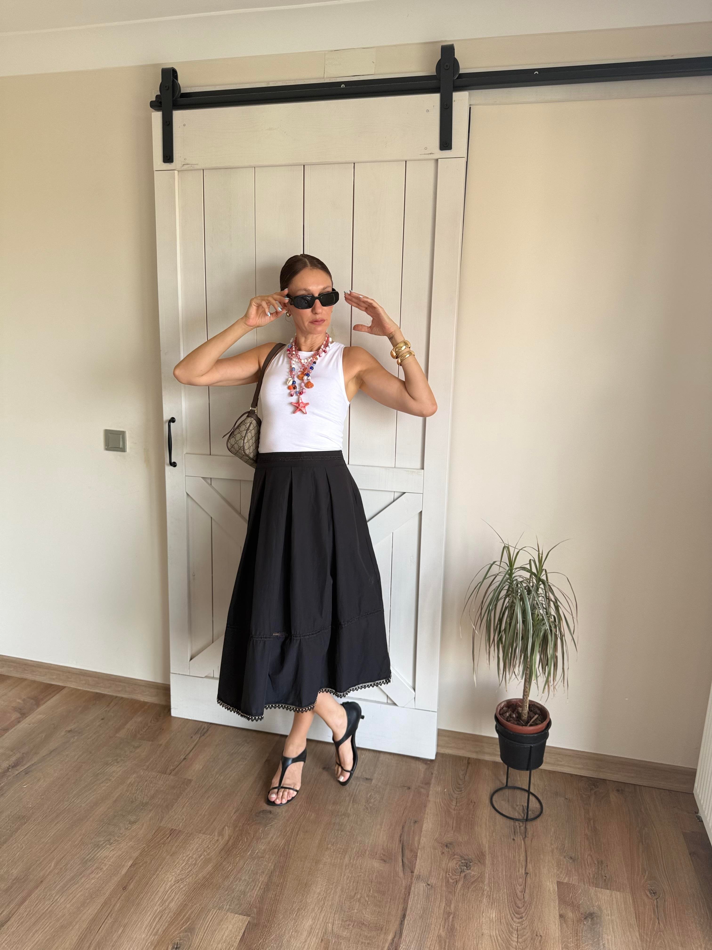 Premium Kontrast Şeritli Siyah Etek