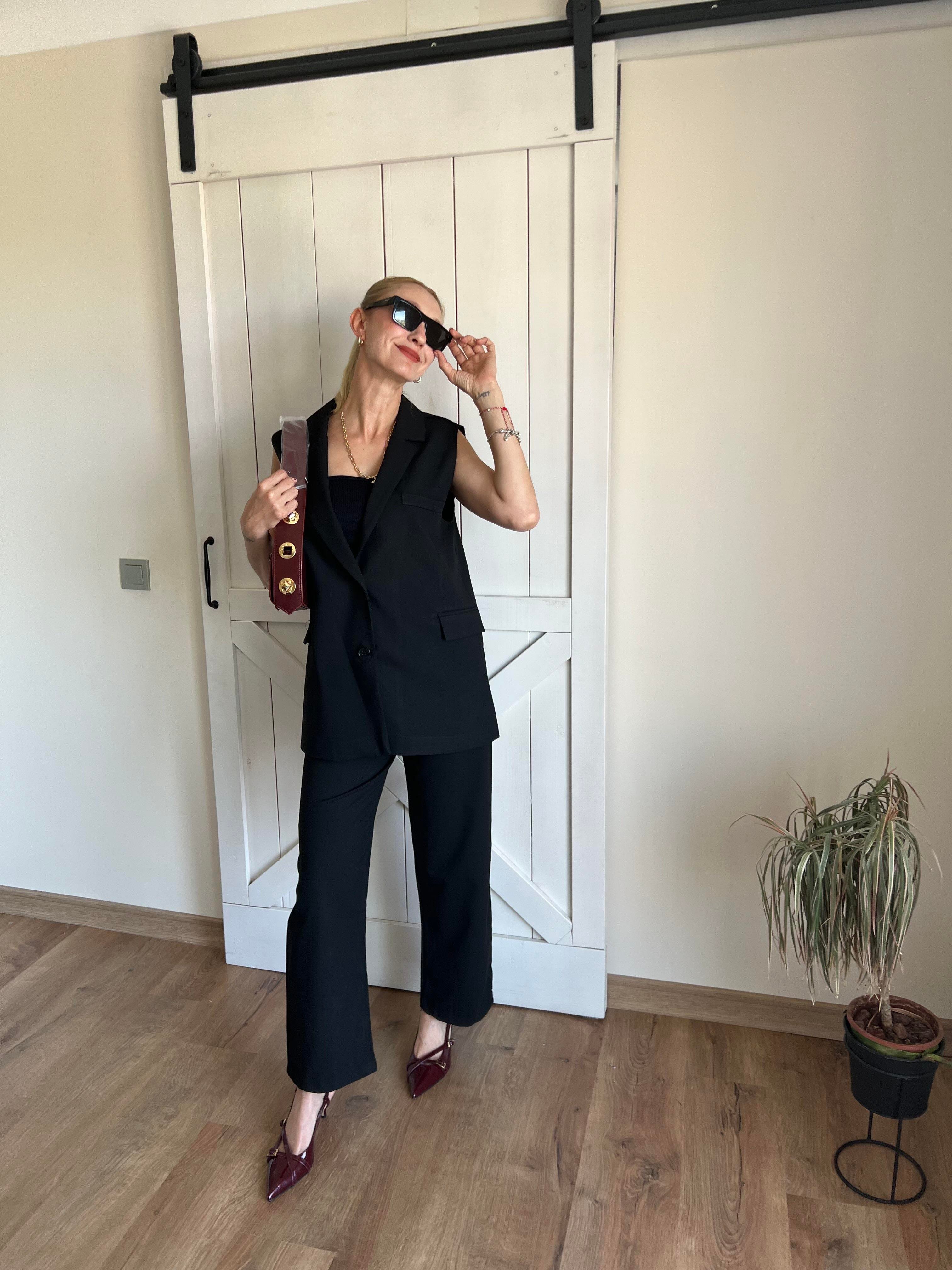 Premium Massimo Yelekli Siyah Takım