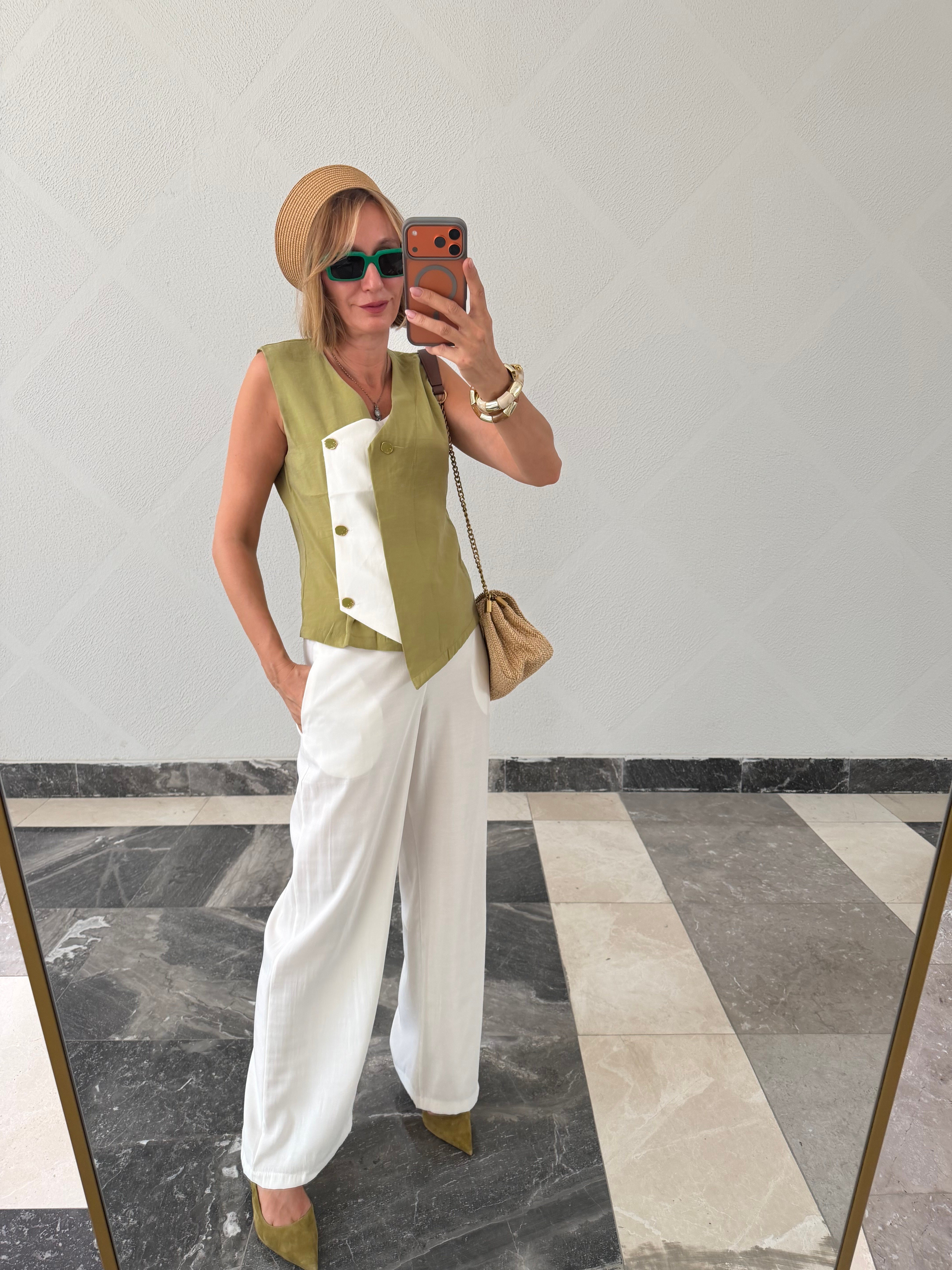 Premium Orijinal Model , Tasarım Düğme Detaylı , Yağ Yeşili, Tencel Takım
