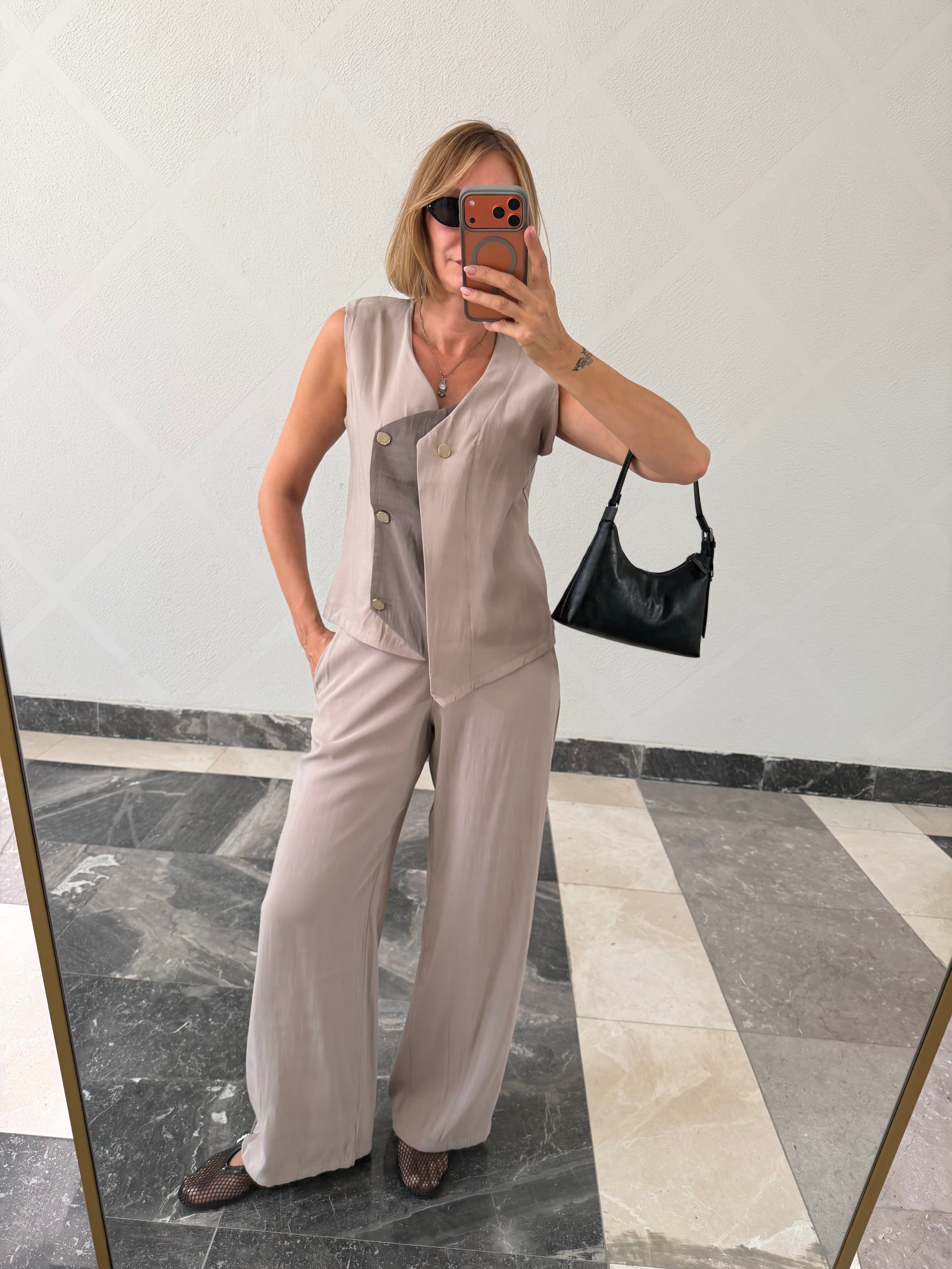 Premium Orijinal Model , Tasarım Düğme Detaylı , Bej & Vizon , Tencel Takım
