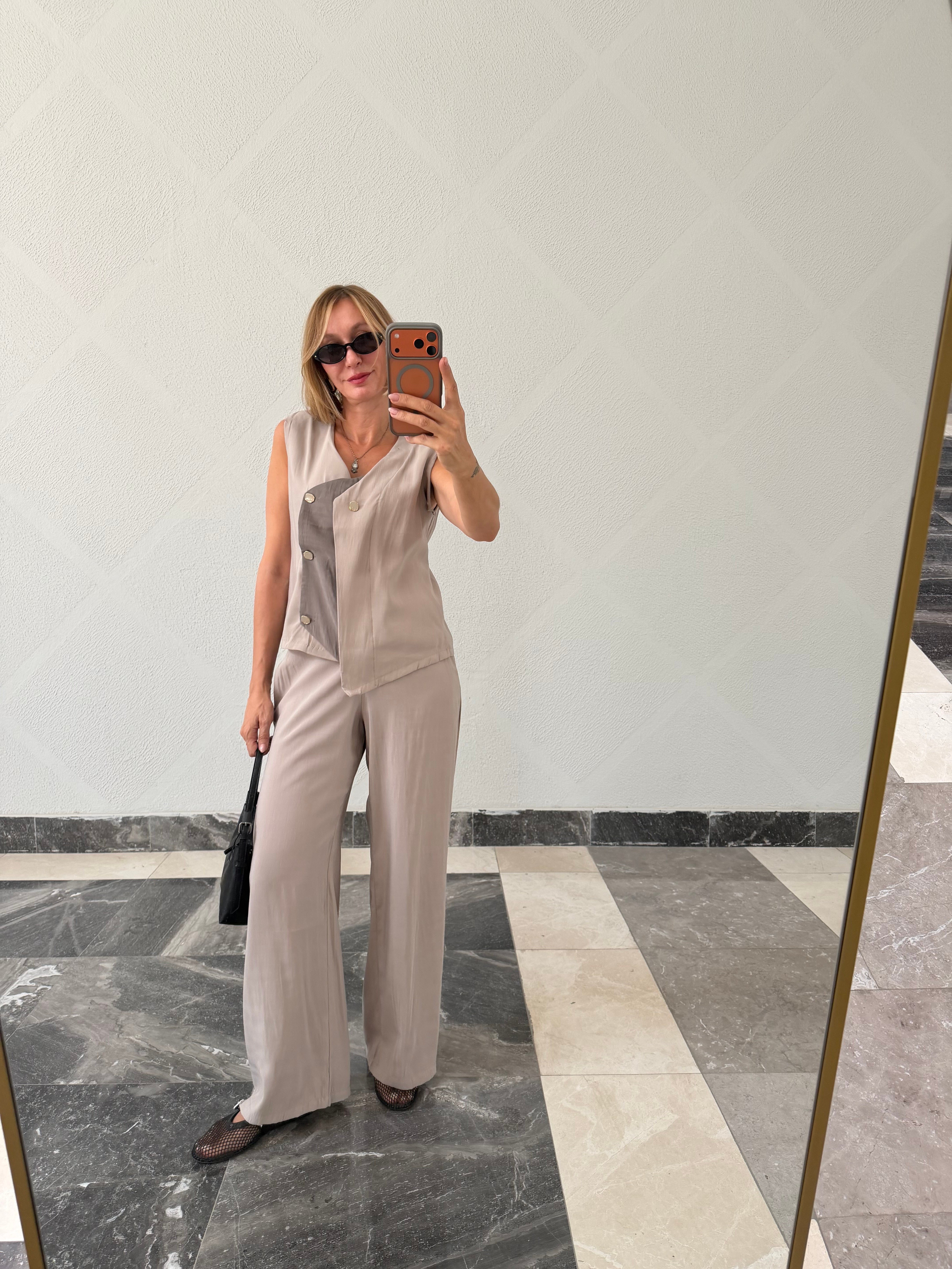 Premium Orijinal Model , Tasarım Düğme Detaylı , Bej & Vizon , Tencel Takım