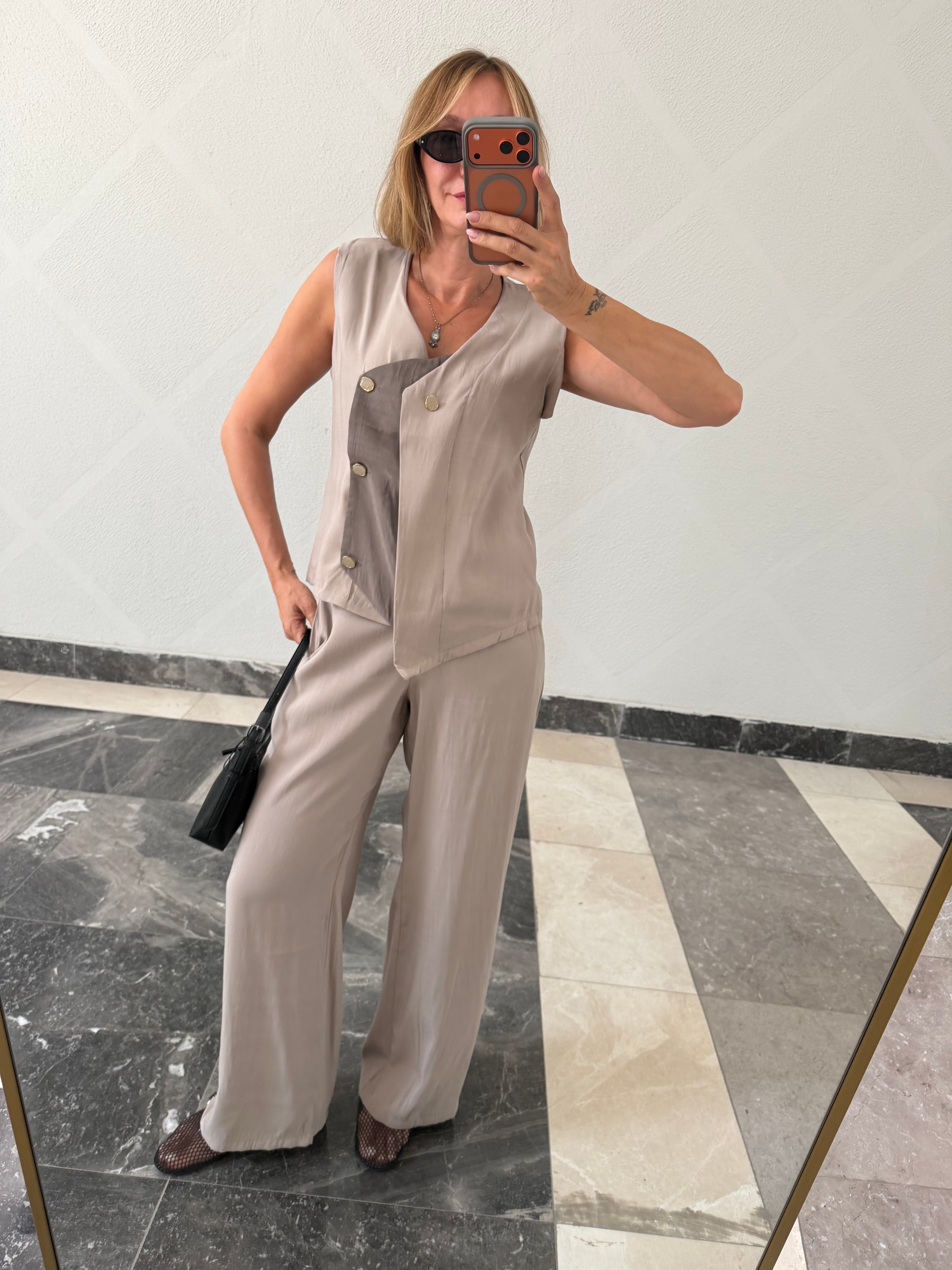 Premium Orijinal Model , Tasarım Düğme Detaylı , Bej & Vizon , Tencel Takım