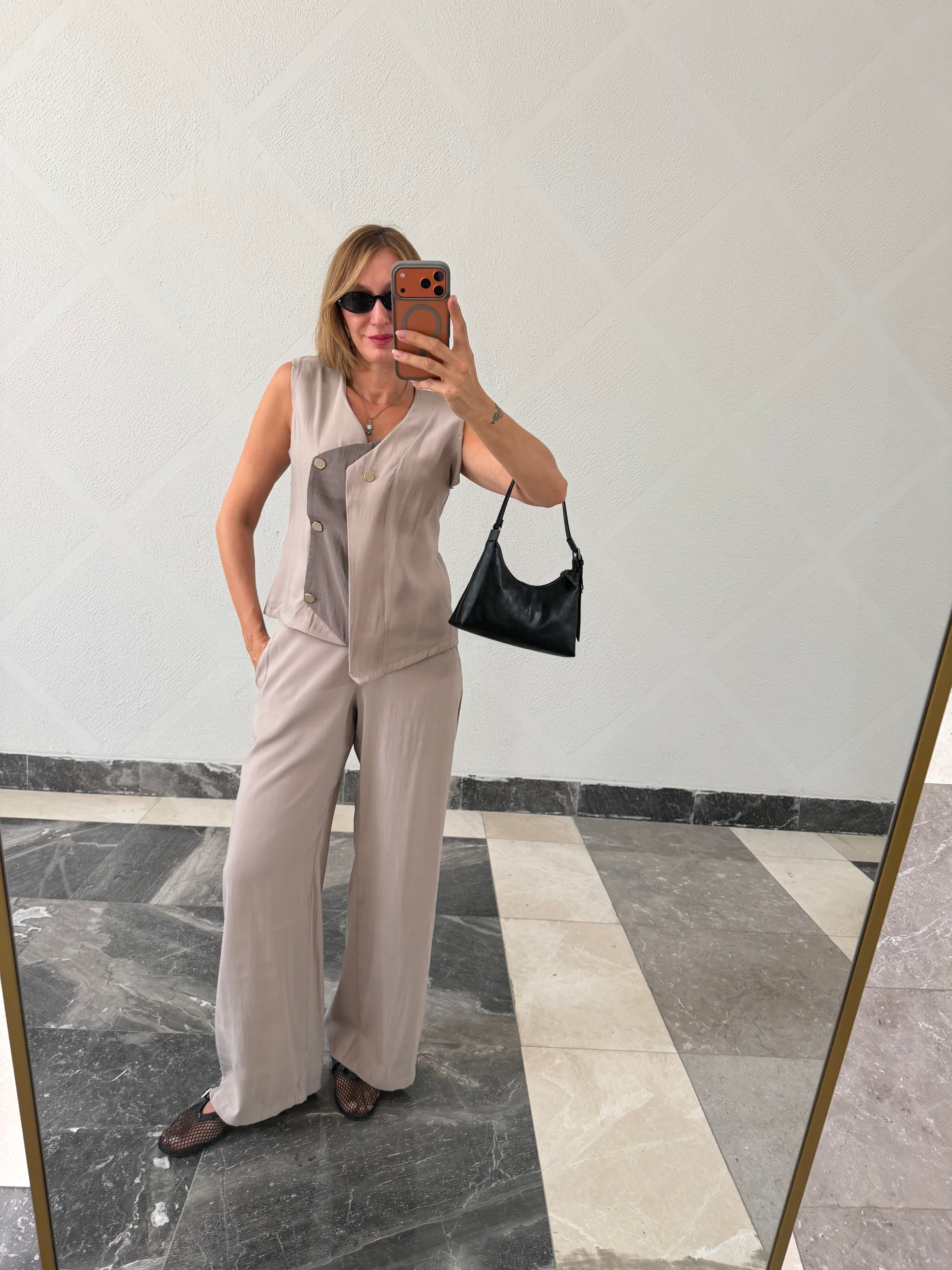 Premium Orijinal Model , Tasarım Düğme Detaylı , Bej & Vizon , Tencel Takım