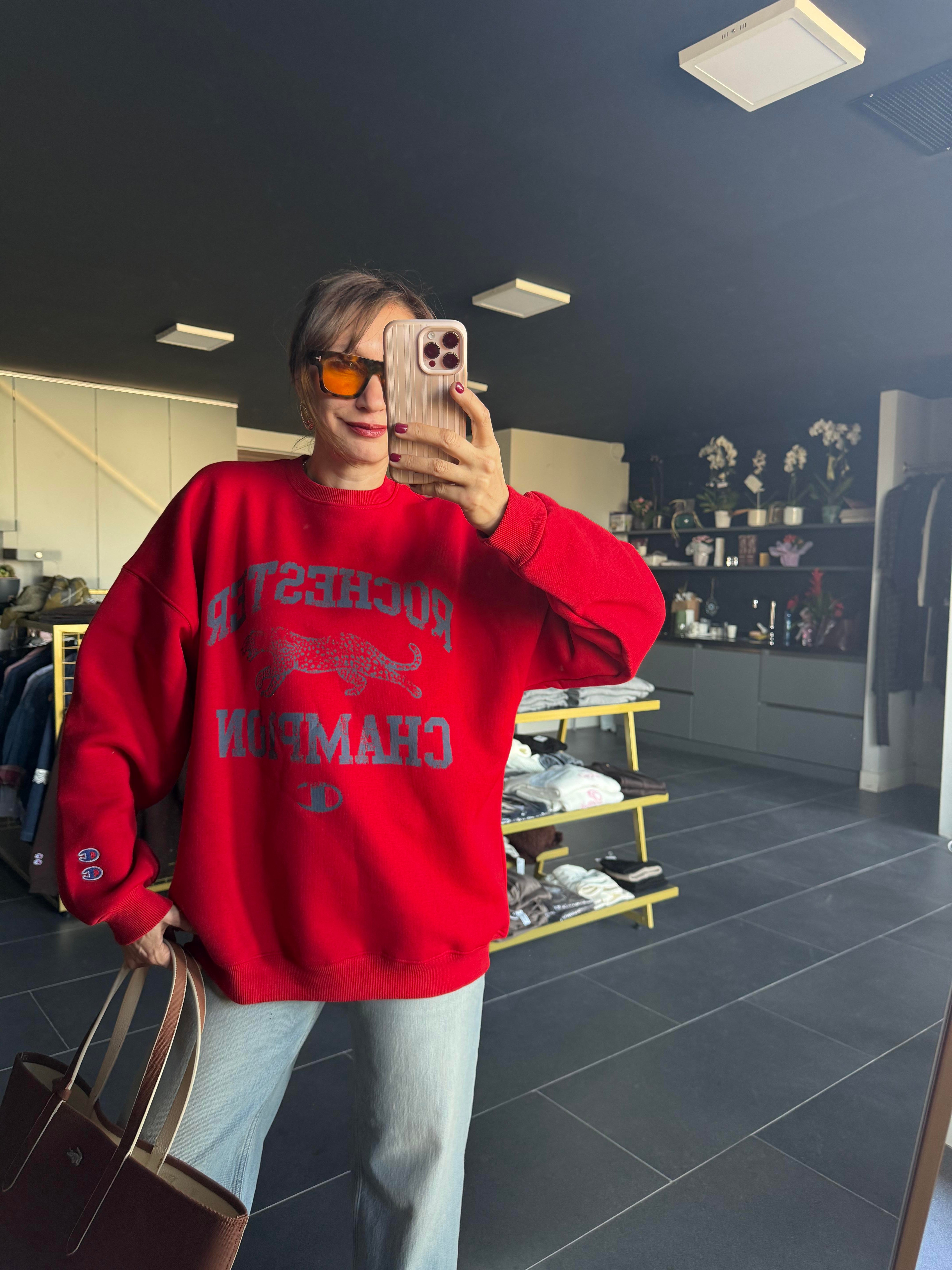 Şampiyon Kırmızı Sweatshirt