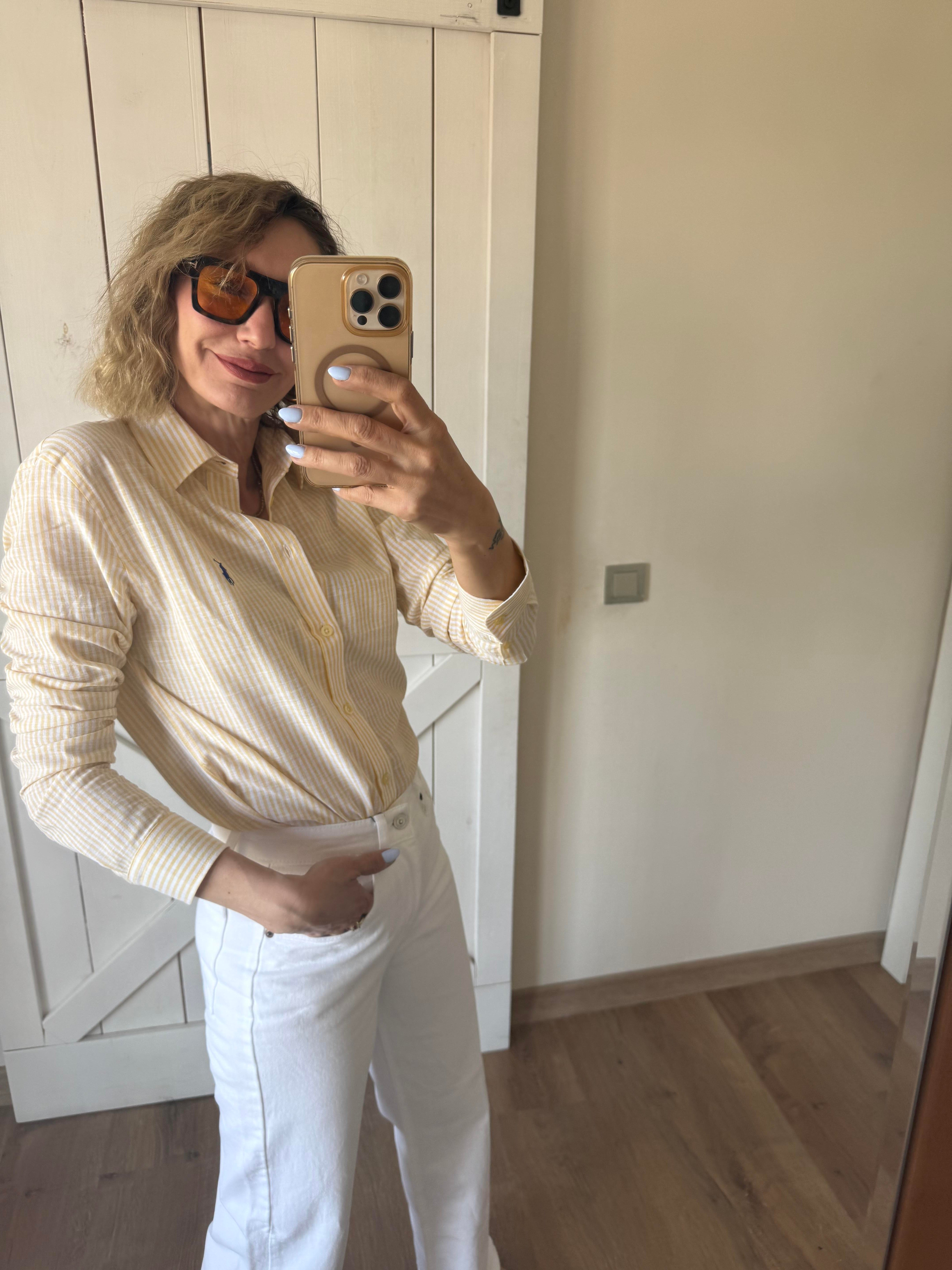 Sarı Çizgili Gömlek