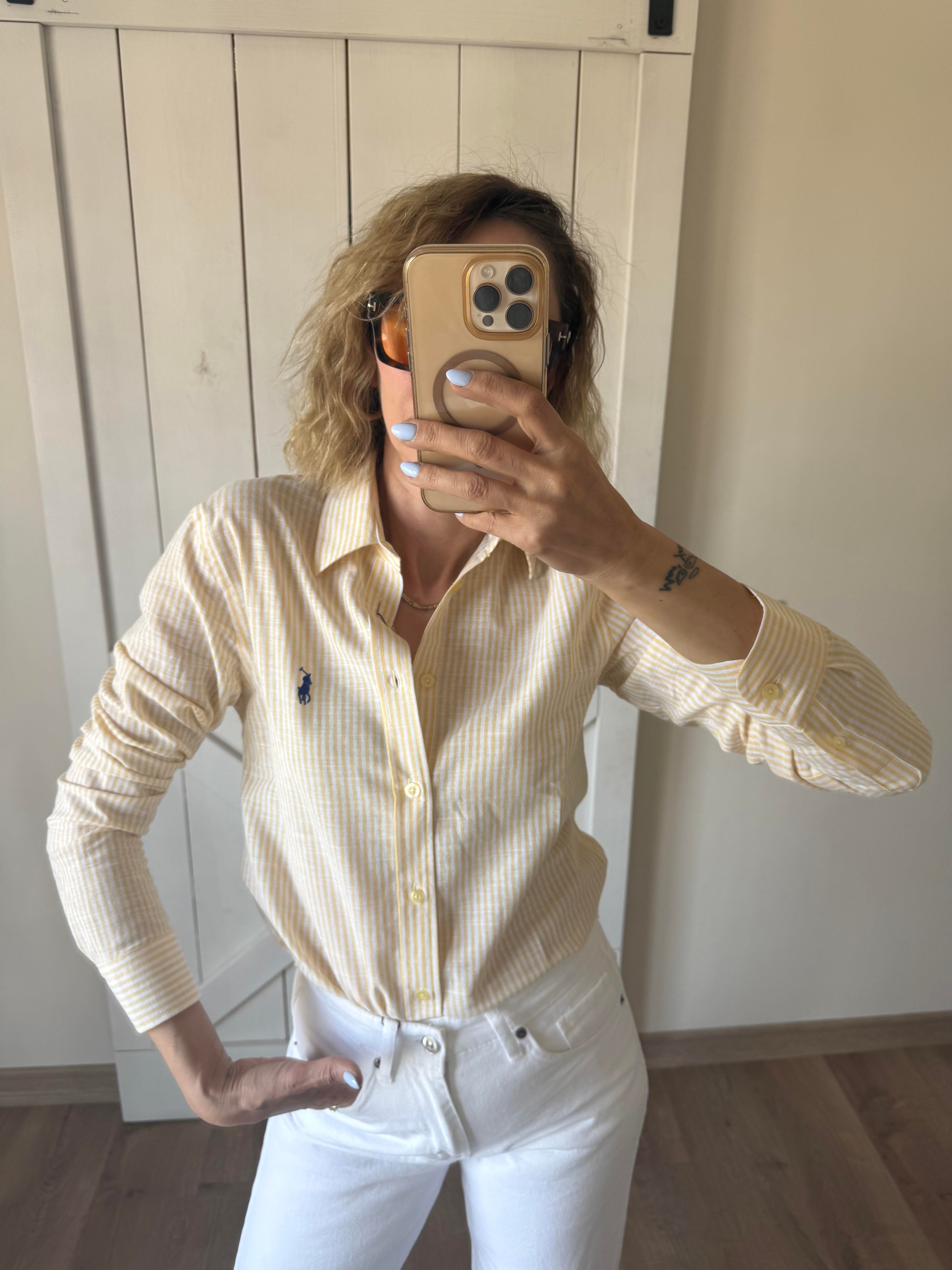 Sarı Çizgili Gömlek