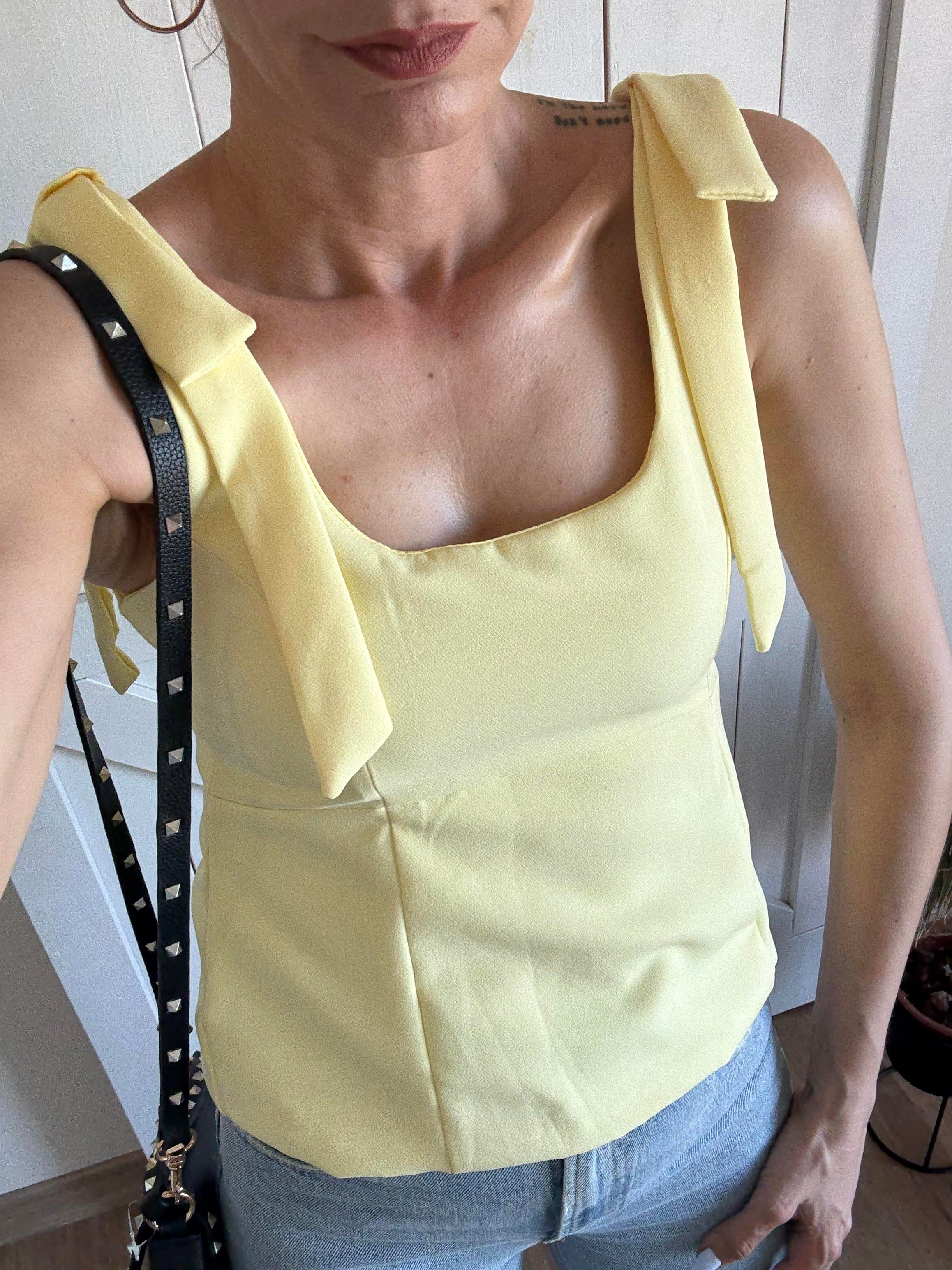 Sarı Fiyonklu Strec Top