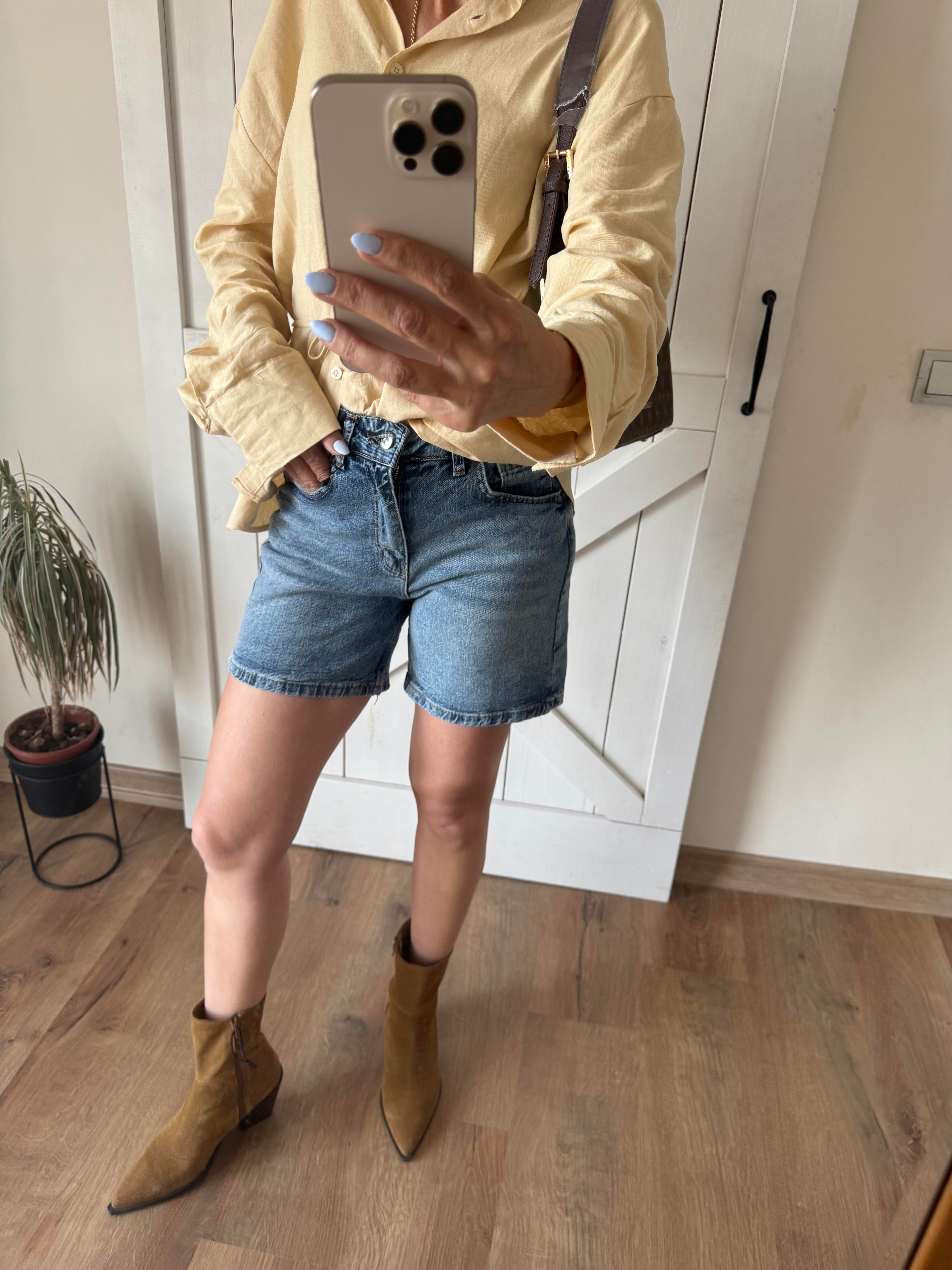 Şehir İçi Denim Şort