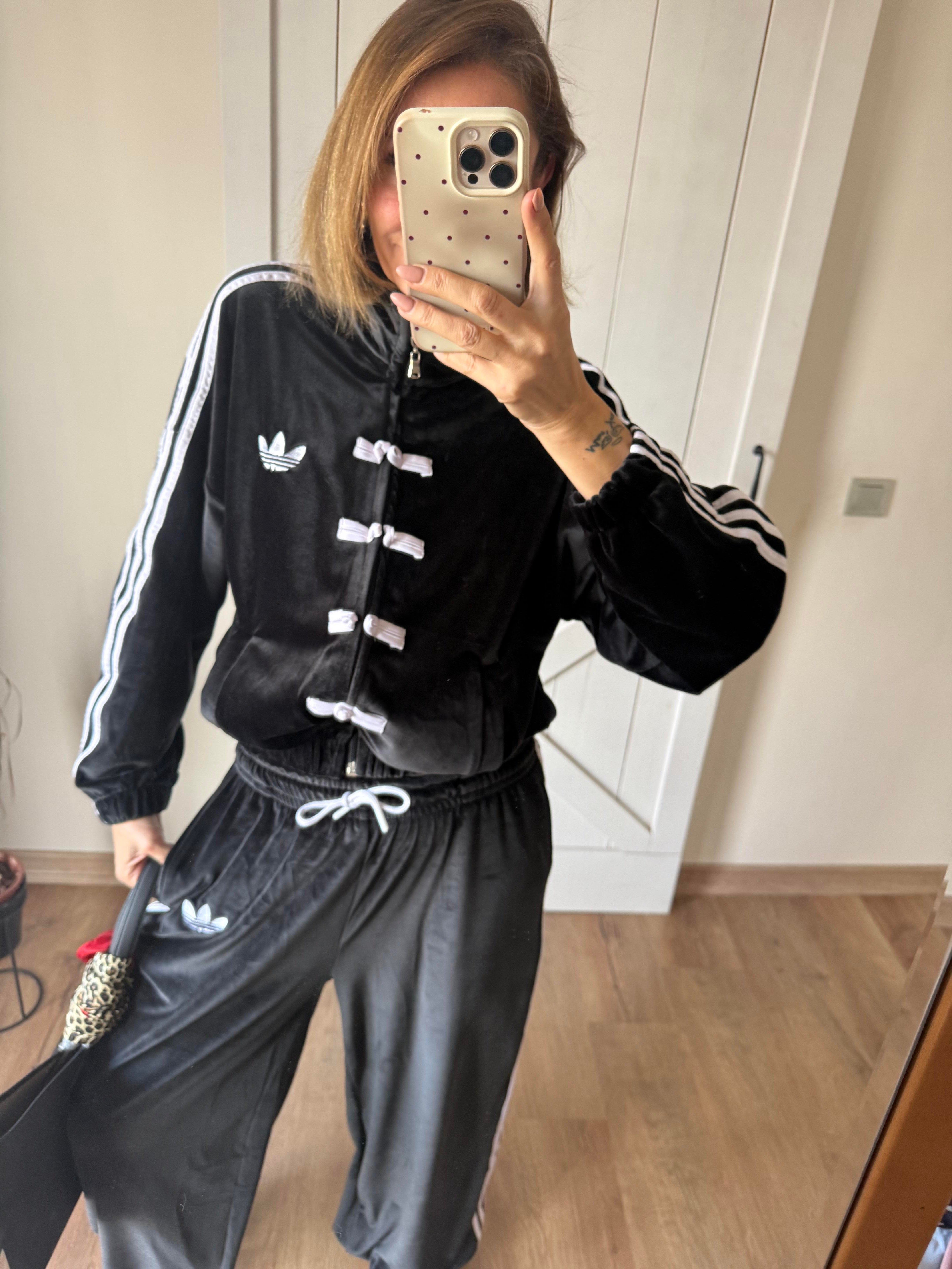 Şeritli Siyah Kadife Eşofman Takım