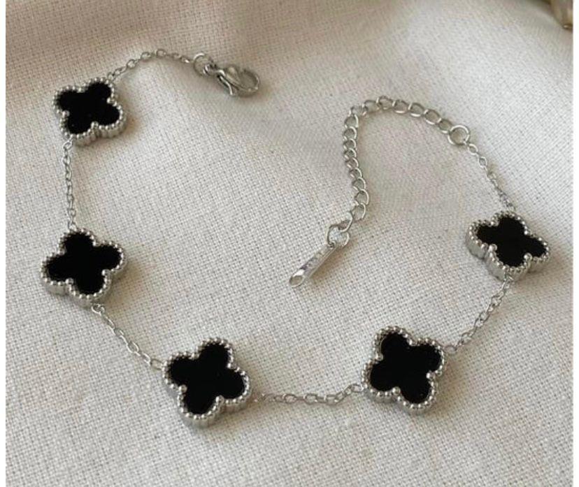 Silver Siyah Yonca Bileklik