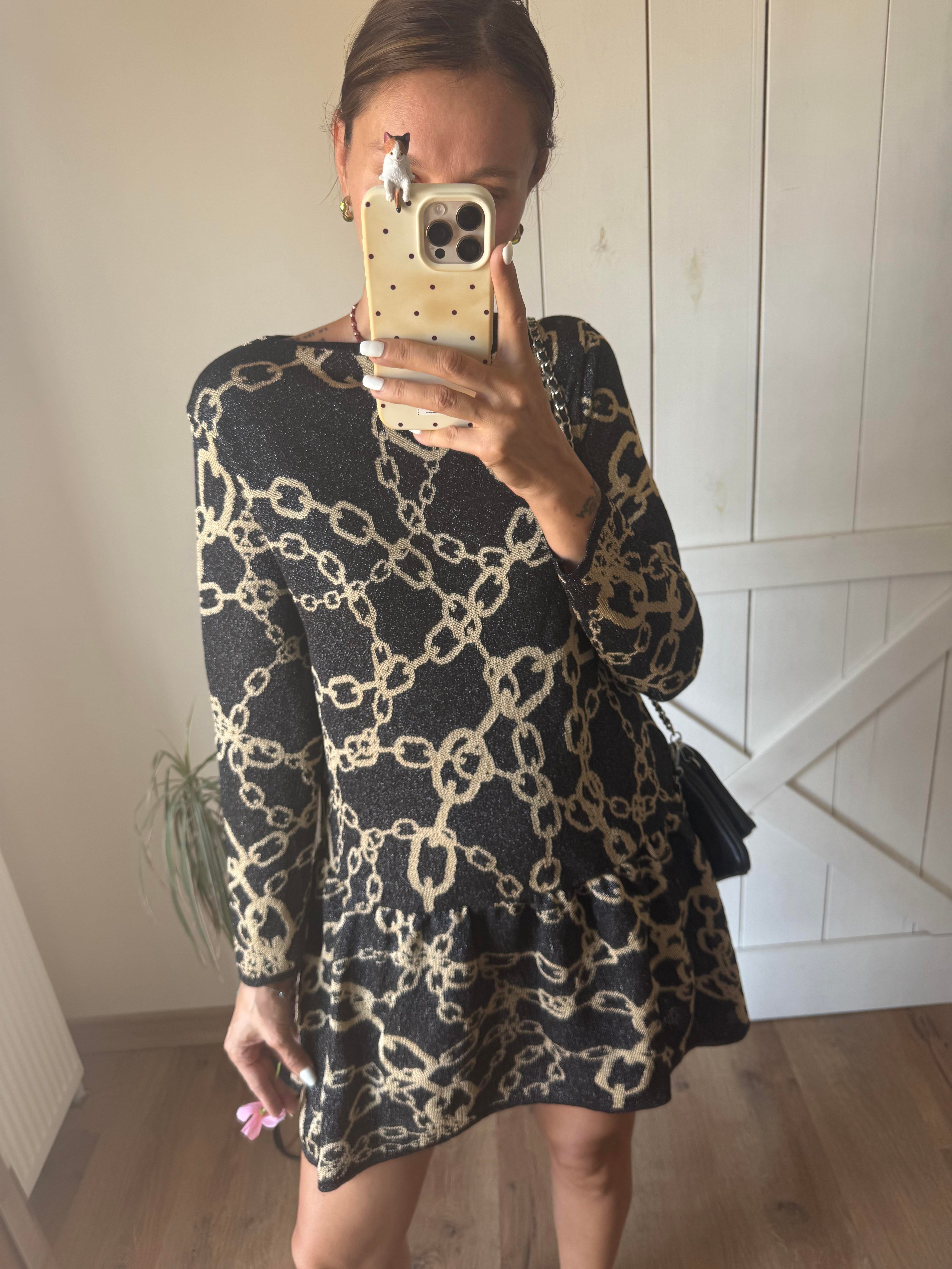 Simli Zincir Desenli Siyah Elbise