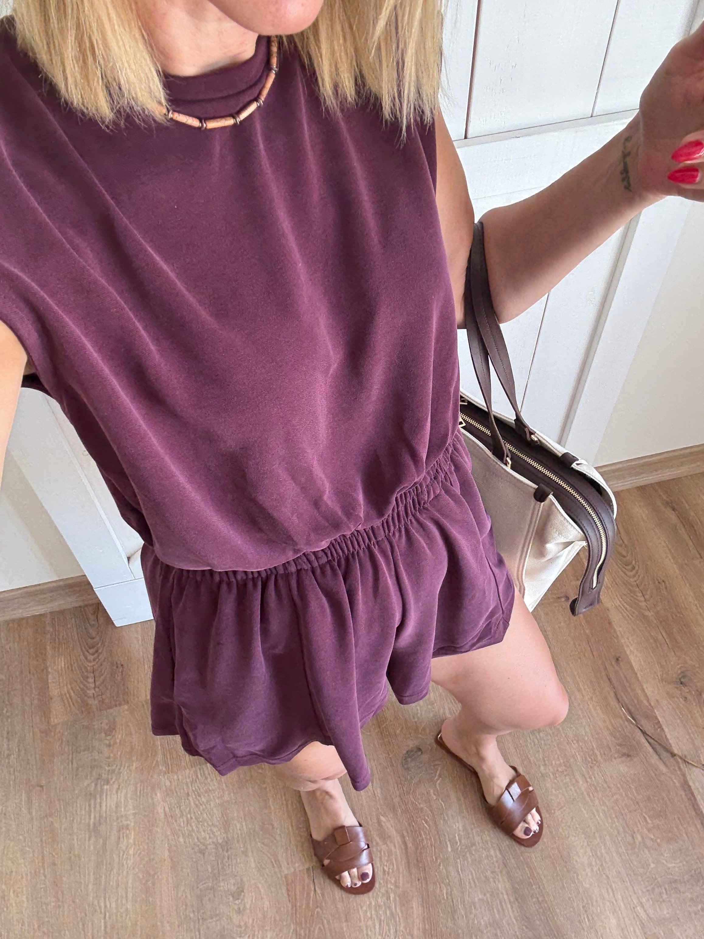 Sırt ve Bel Detaylı Bordo Tulum