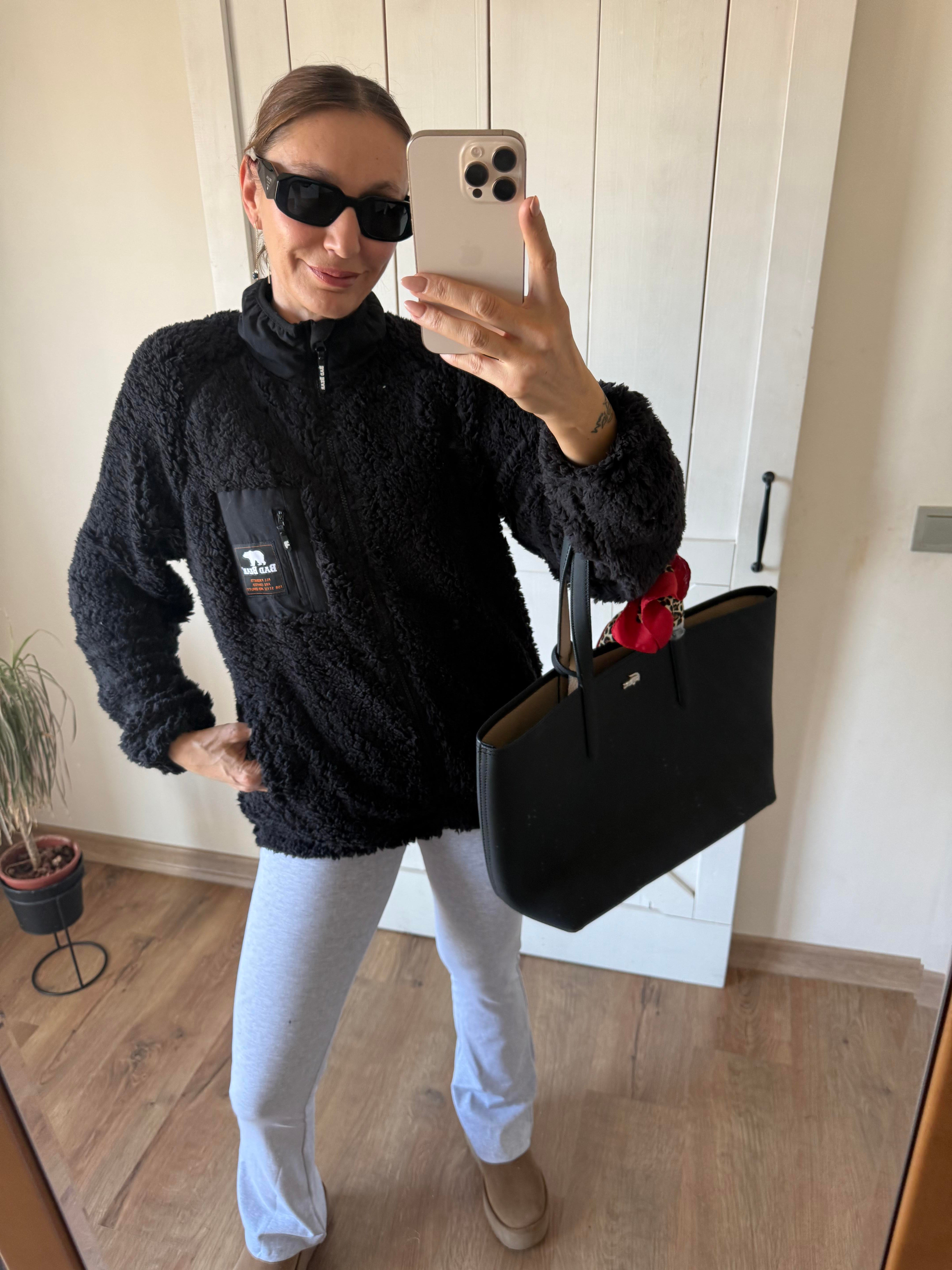 Siyah Bad Polar Mont