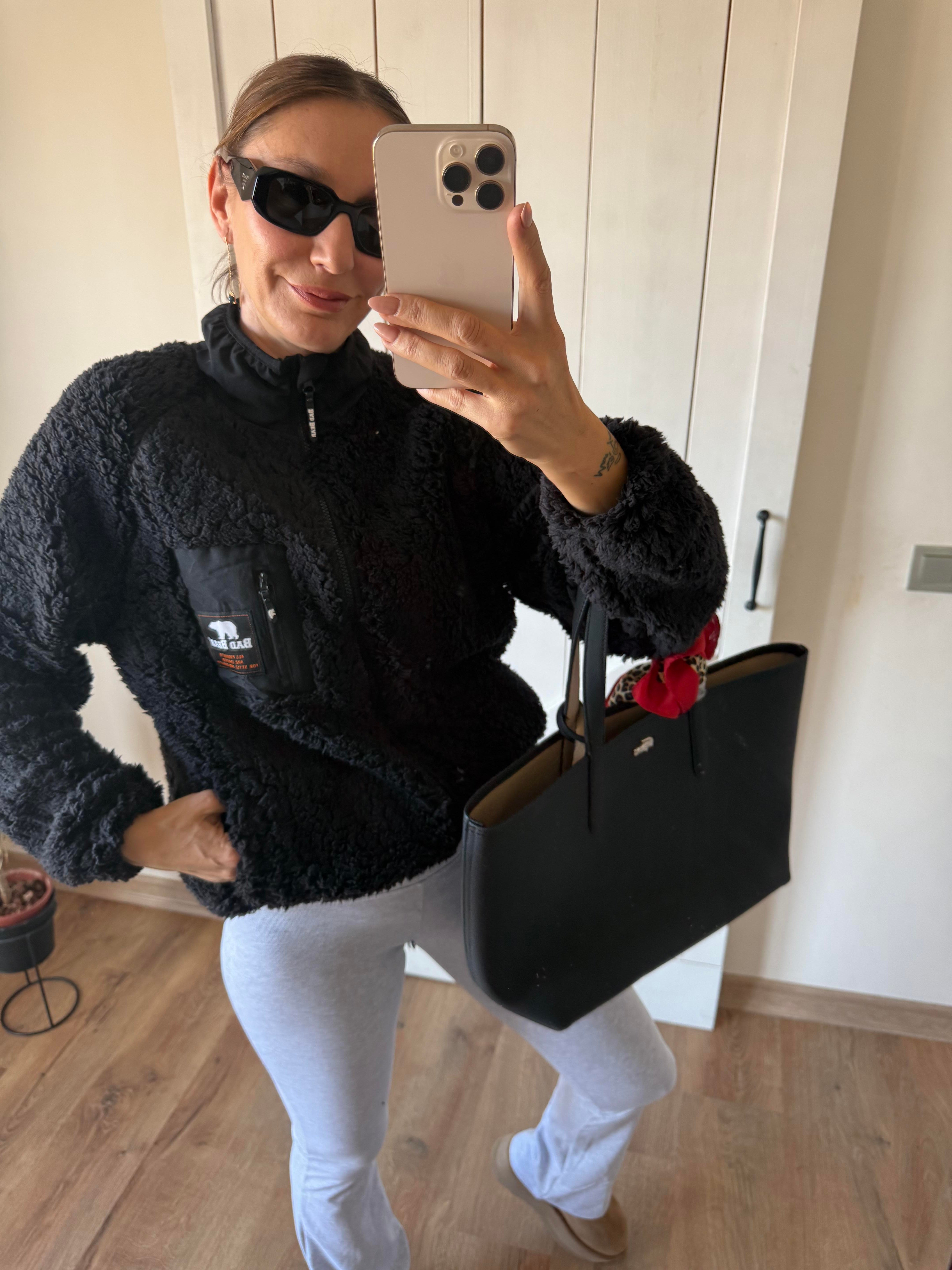 Siyah Bad Polar Mont