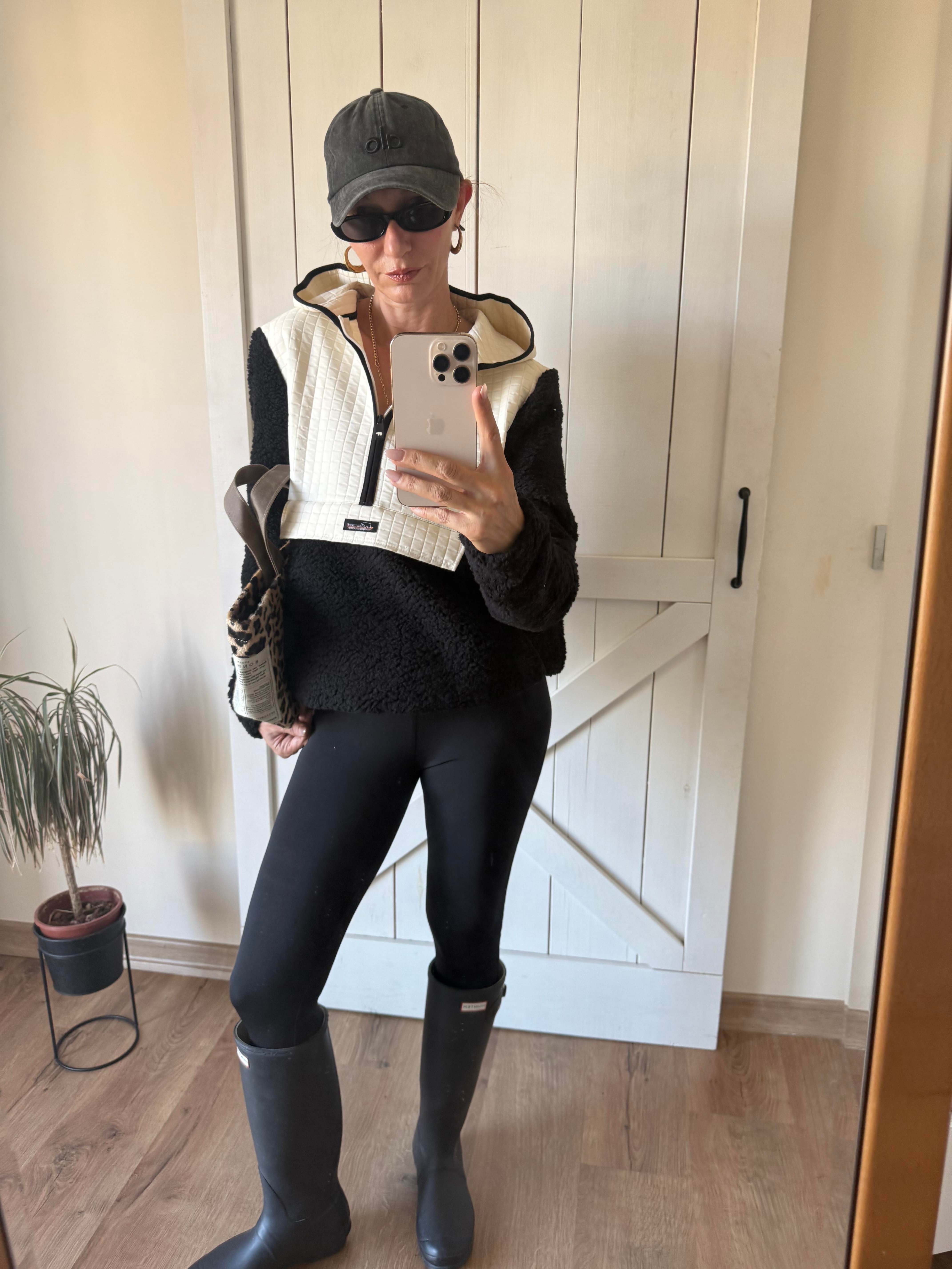 Siyah Beyaz Polar Mont