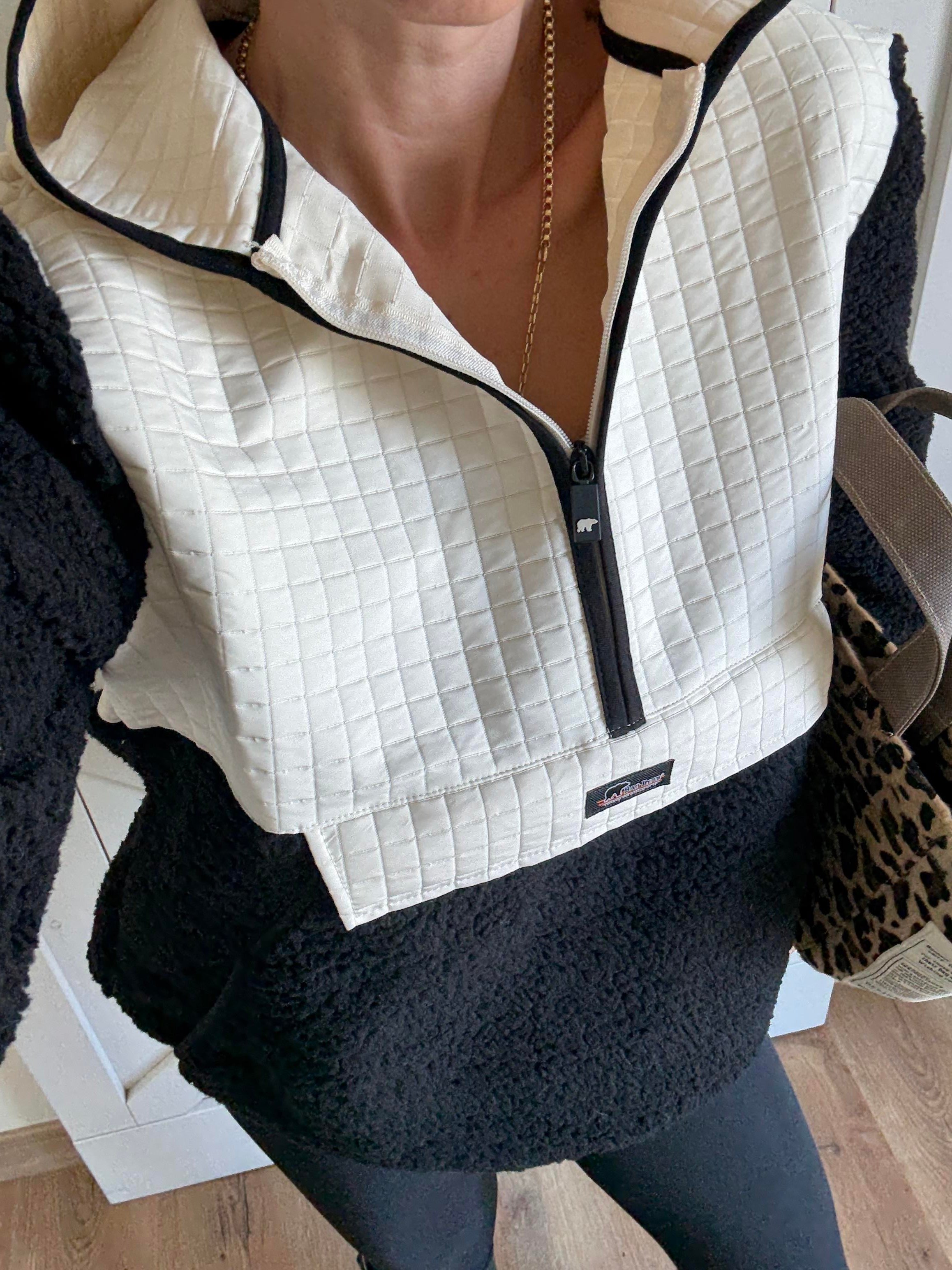 Siyah Beyaz Polar Mont