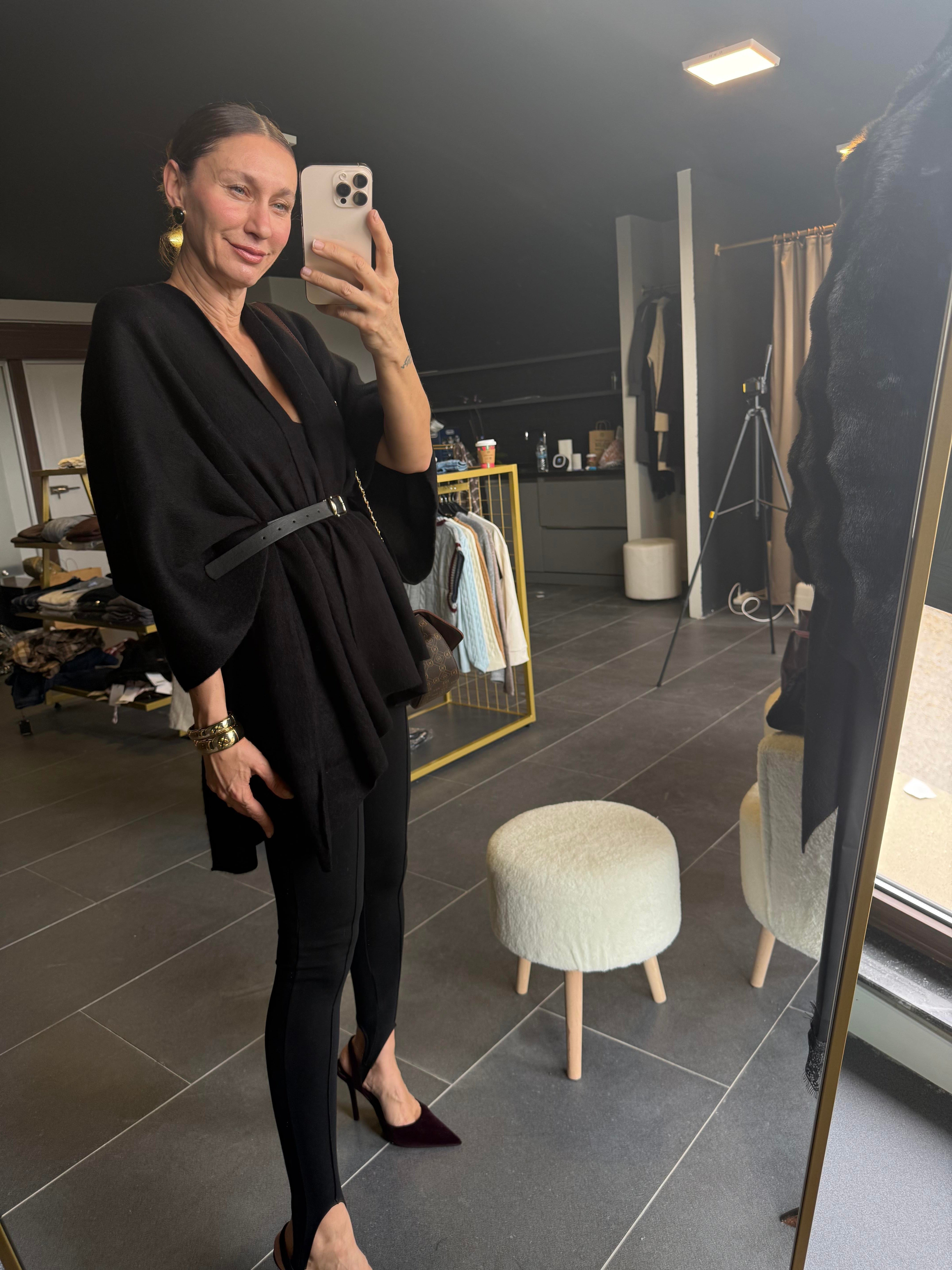 Siyah Deri Kemerli Panço