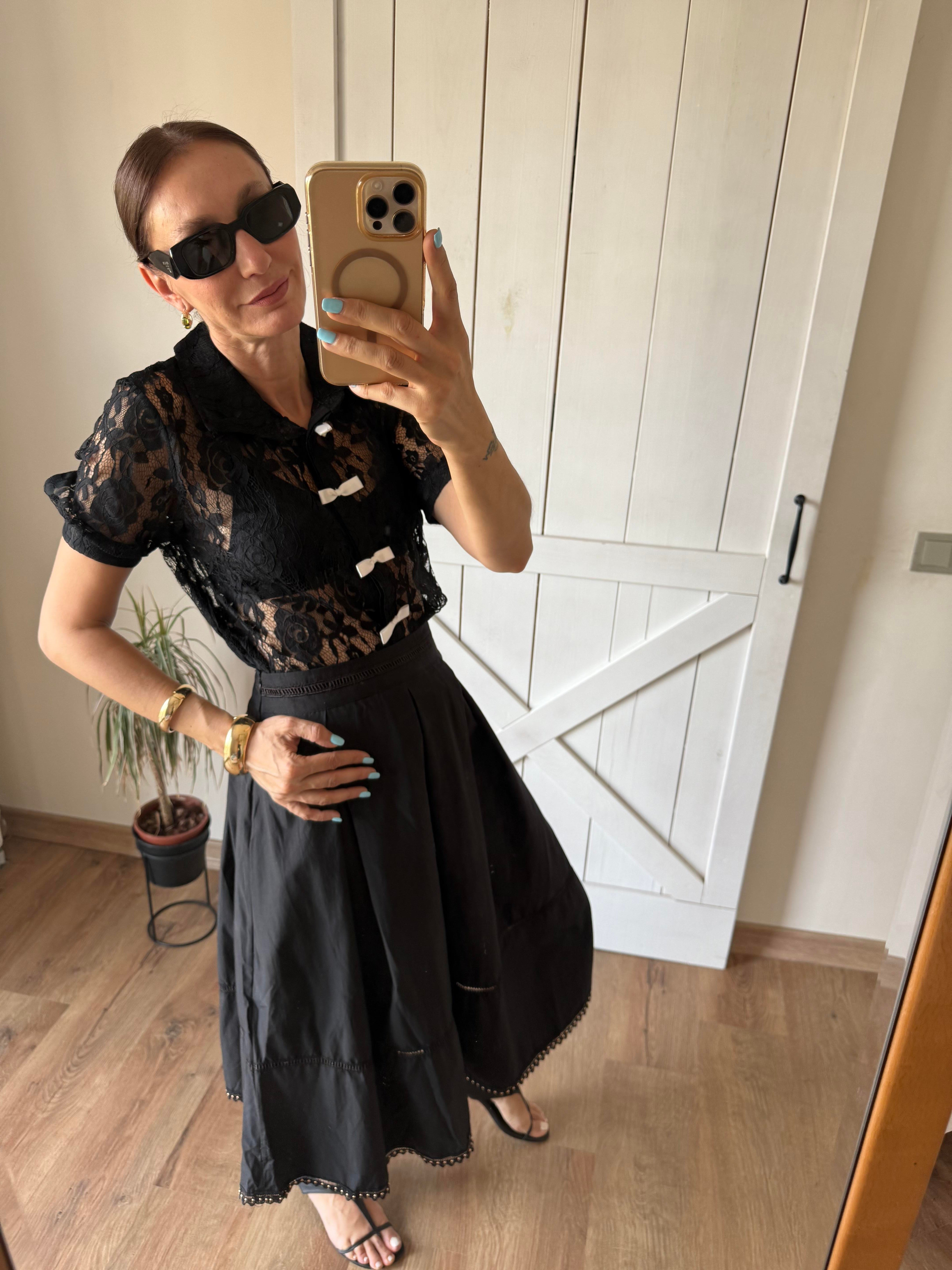 Siyah Fiyonklu Dantel Gömlek