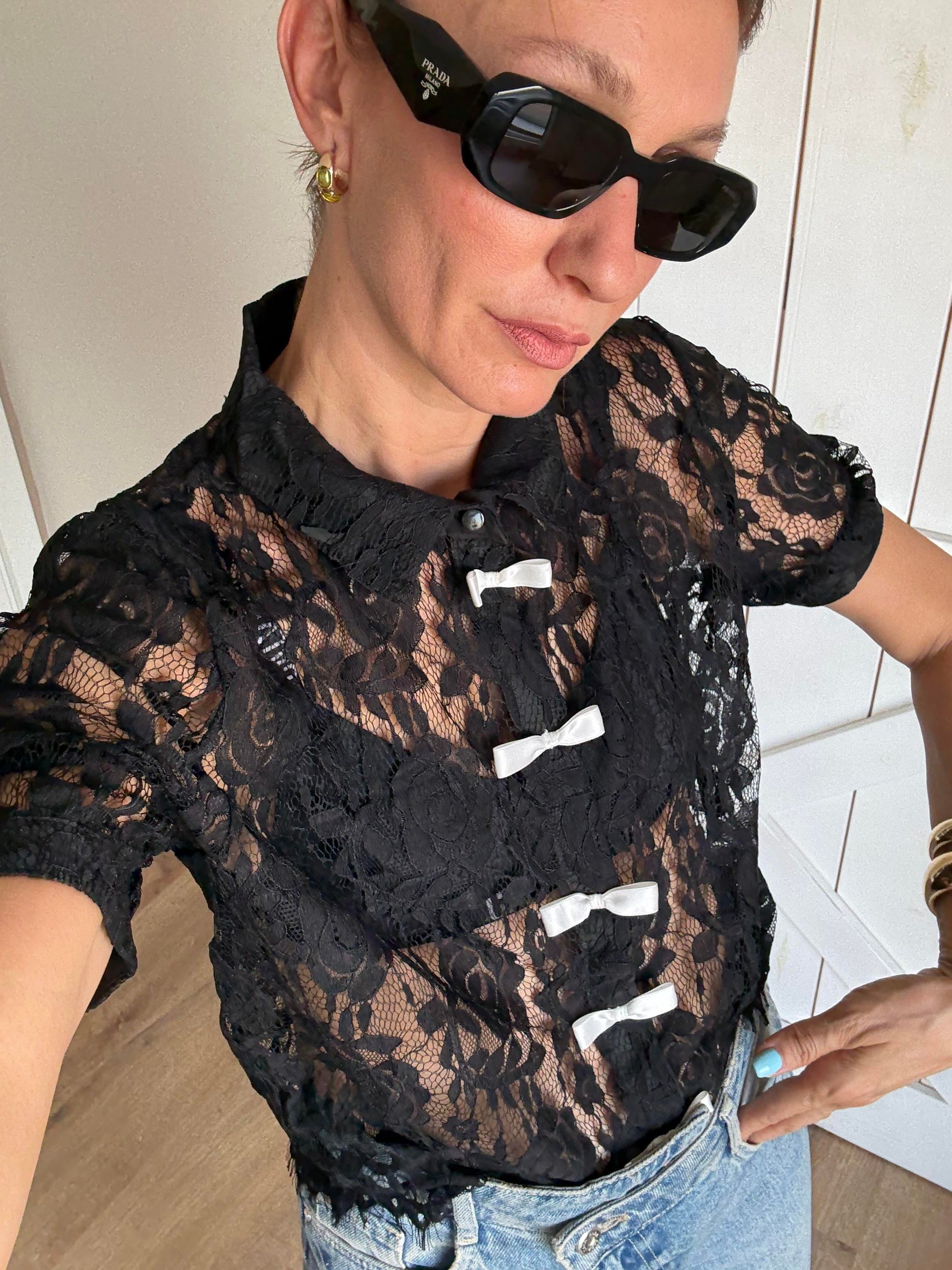 Siyah Fiyonklu Dantel Gömlek