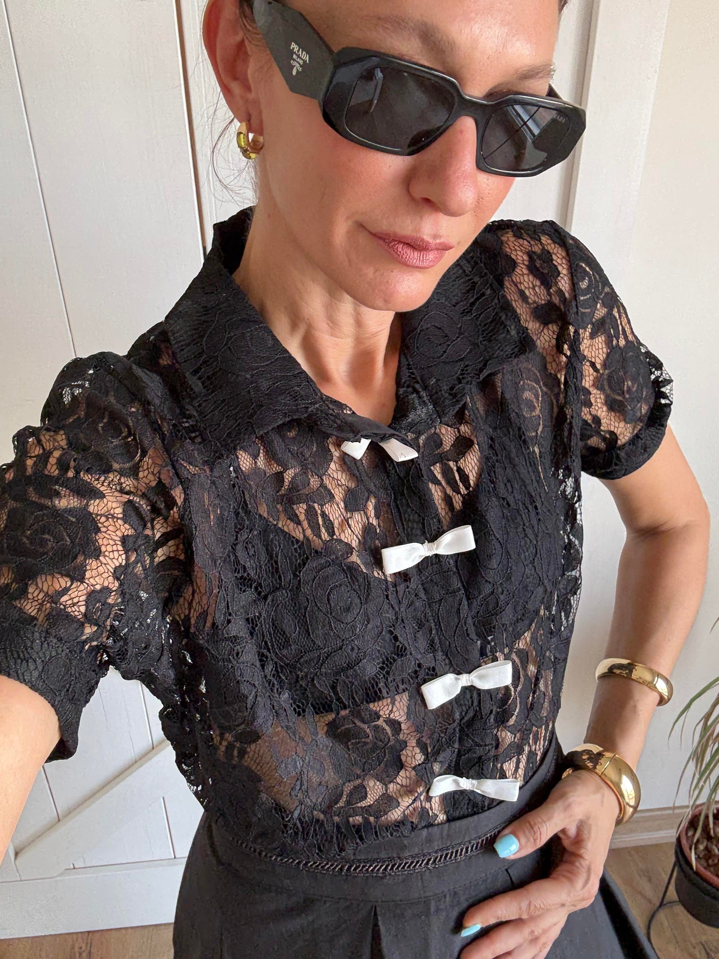 Siyah Fiyonklu Dantel Gömlek