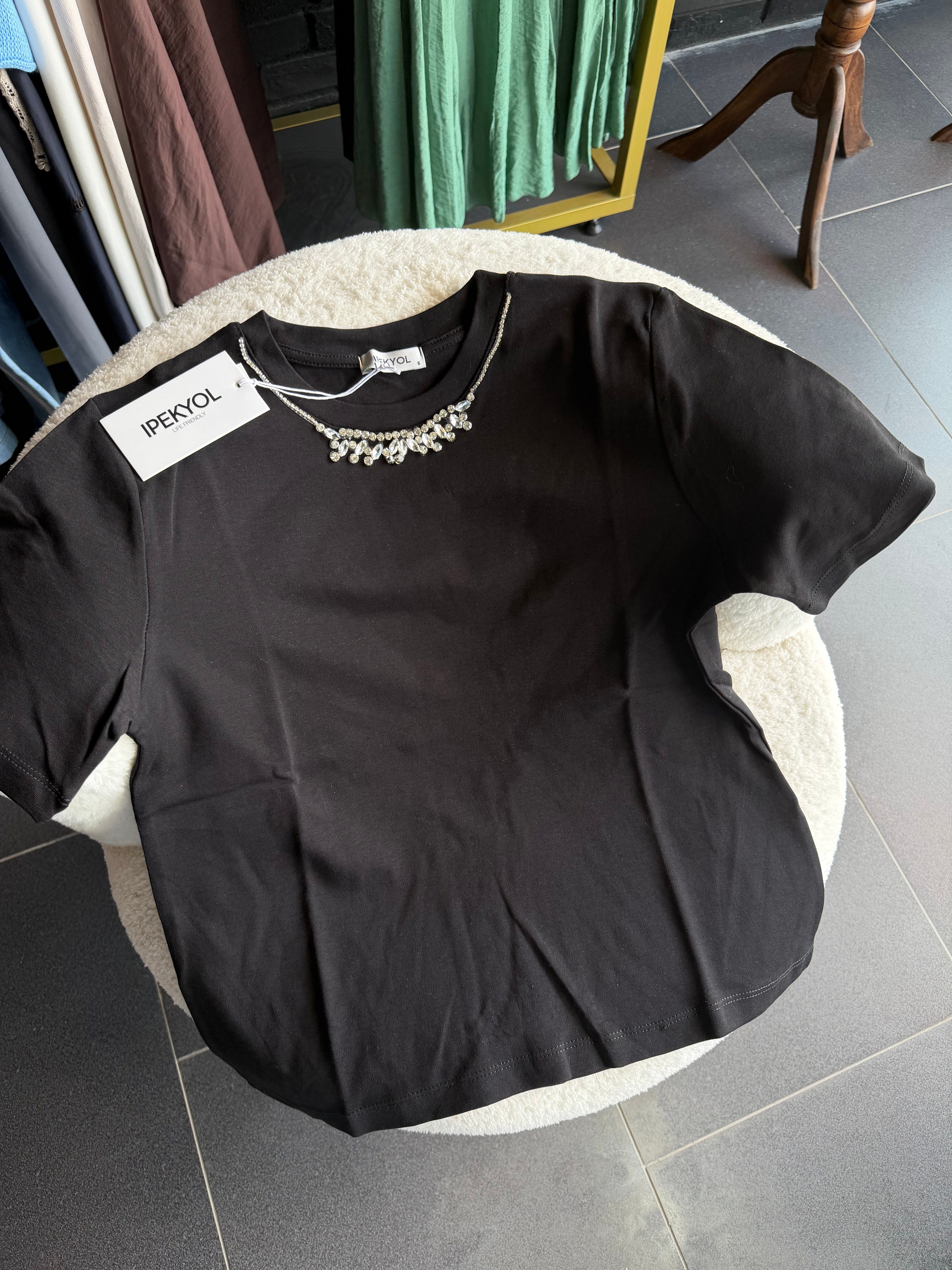 Siyah İpkyl Taşlı Tshirt