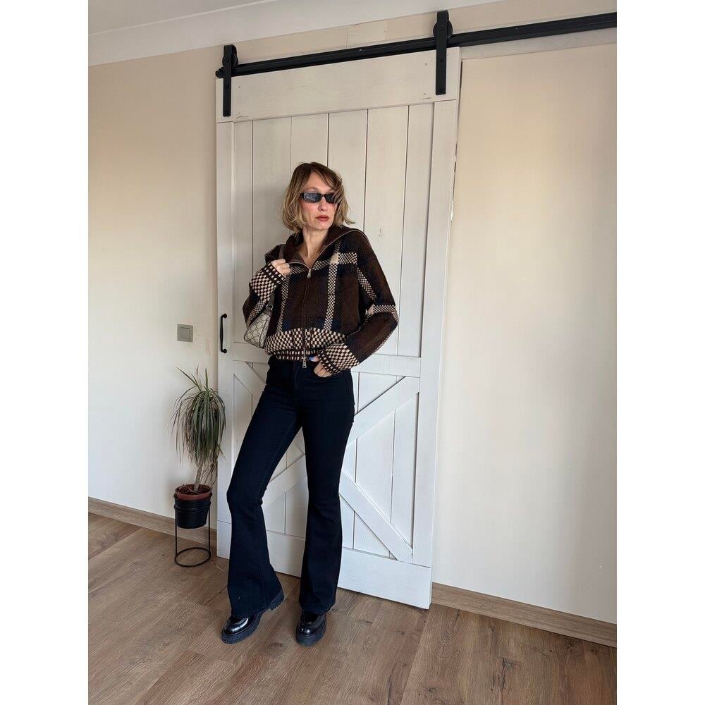 Siyah İspanyol Paça Likralı Toparlayacı Jean Pantolon