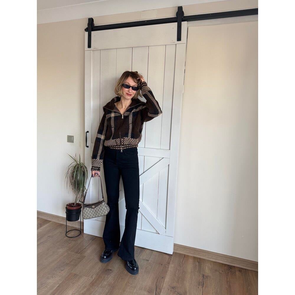 Siyah İspanyol Paça Likralı Toparlayacı Jean Pantolon