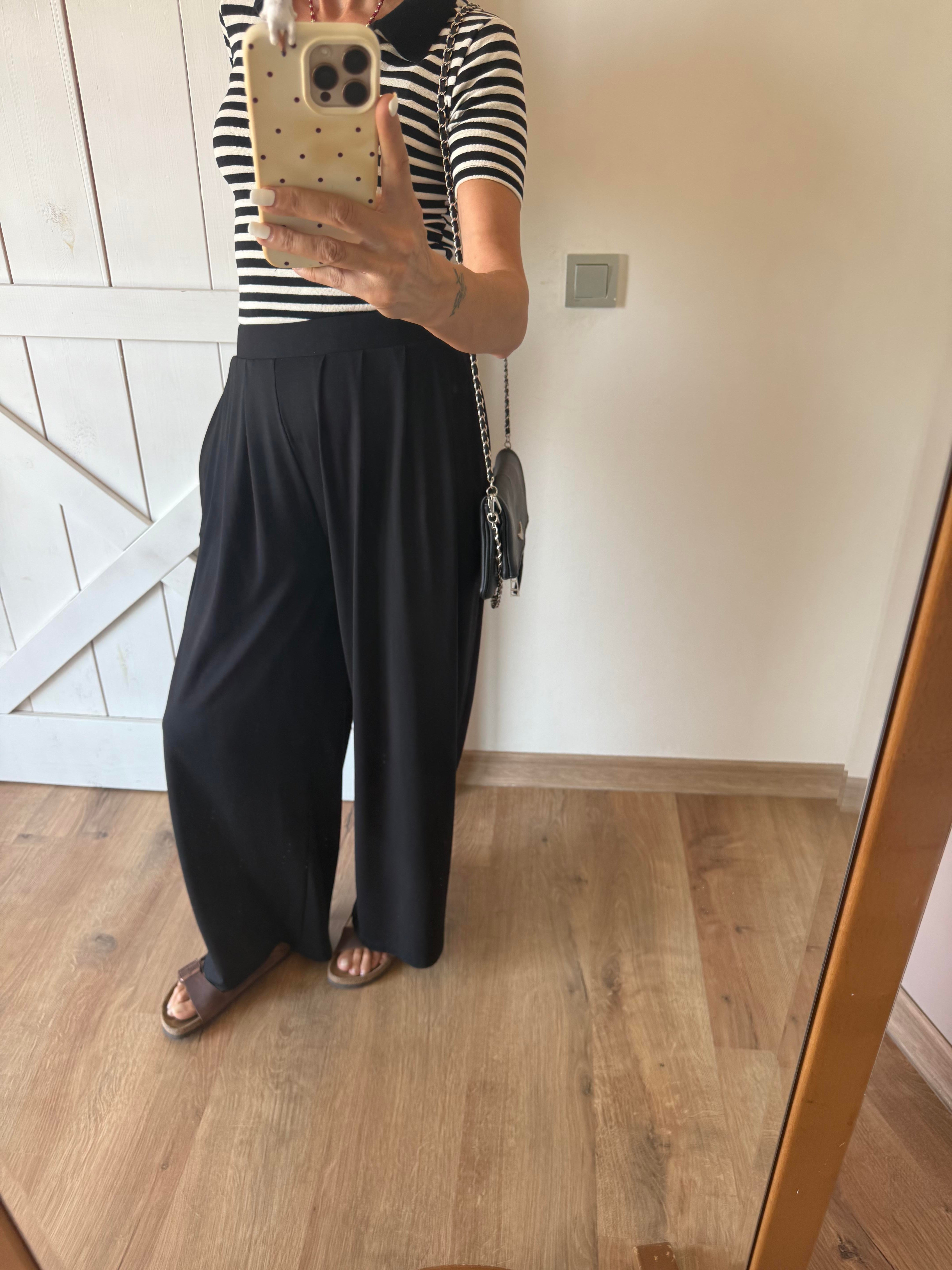 Siyah Pileli Oyş Pantolon