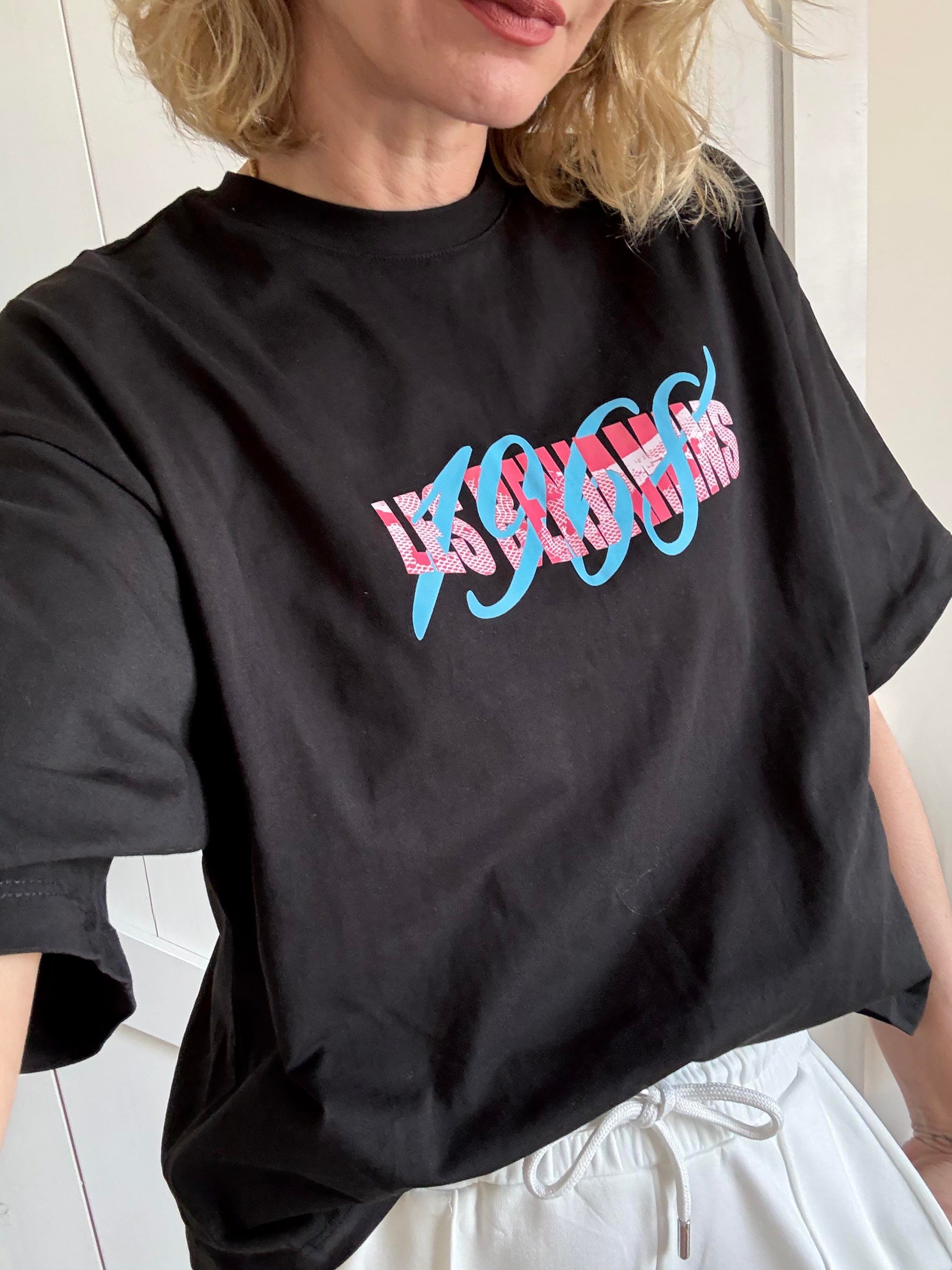 Siyah Rahat Kesim Baskılı Tshirt