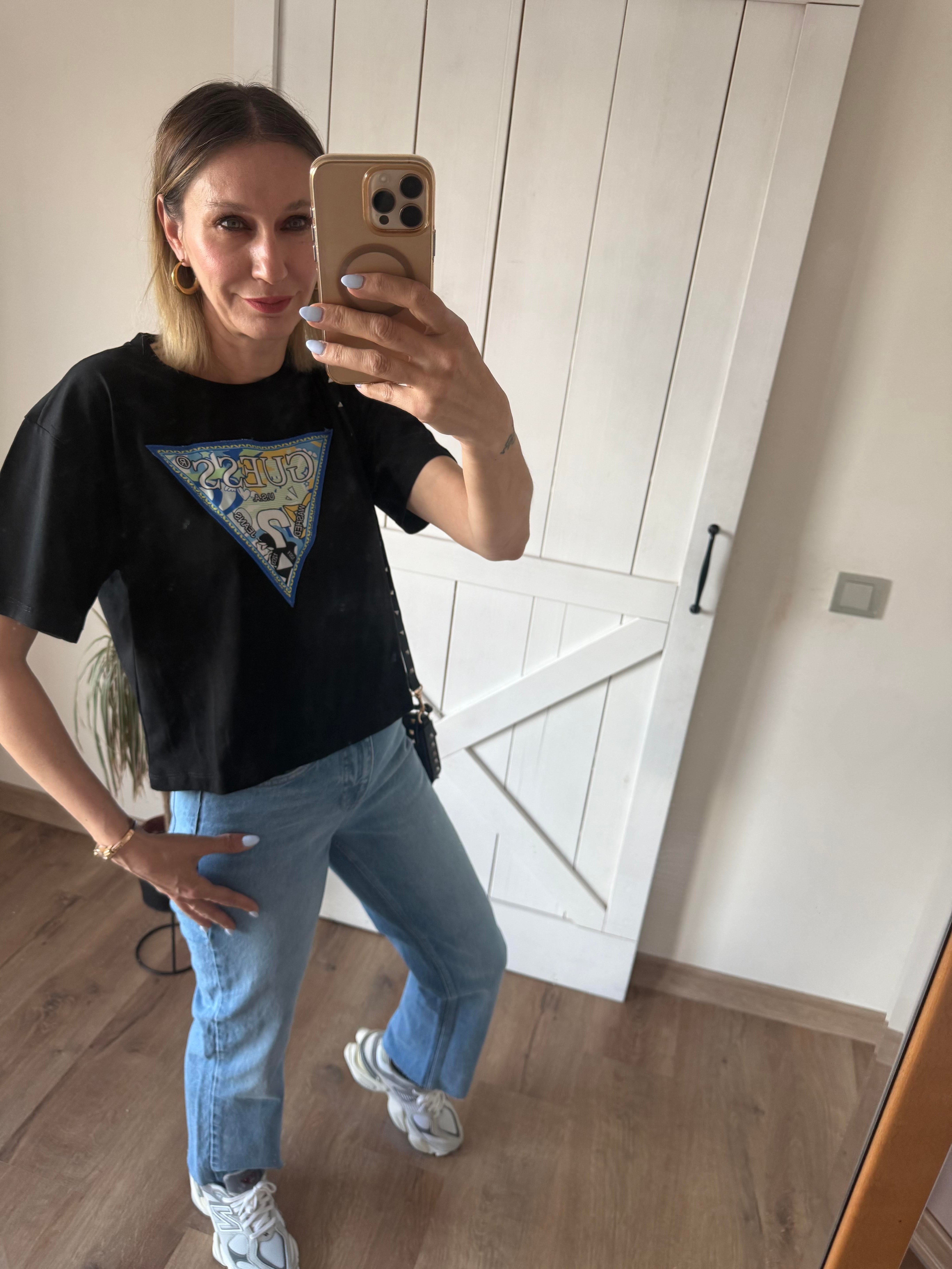 Siyah Rahat Logolu Tshirt