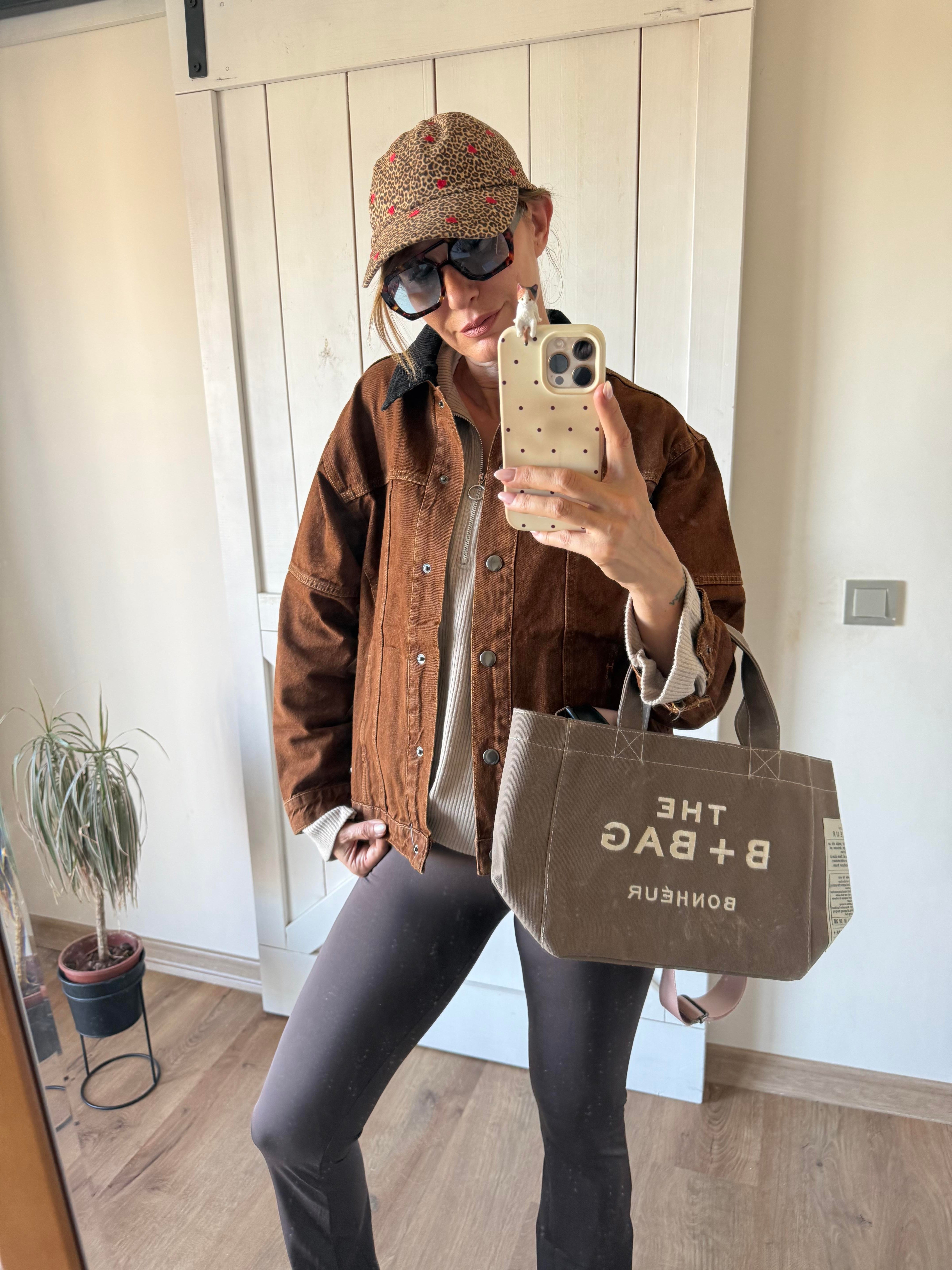 Taba Yakası Kadife Detaylı Çıtçıt Düğmeli Önden Cepli Denim Ceket