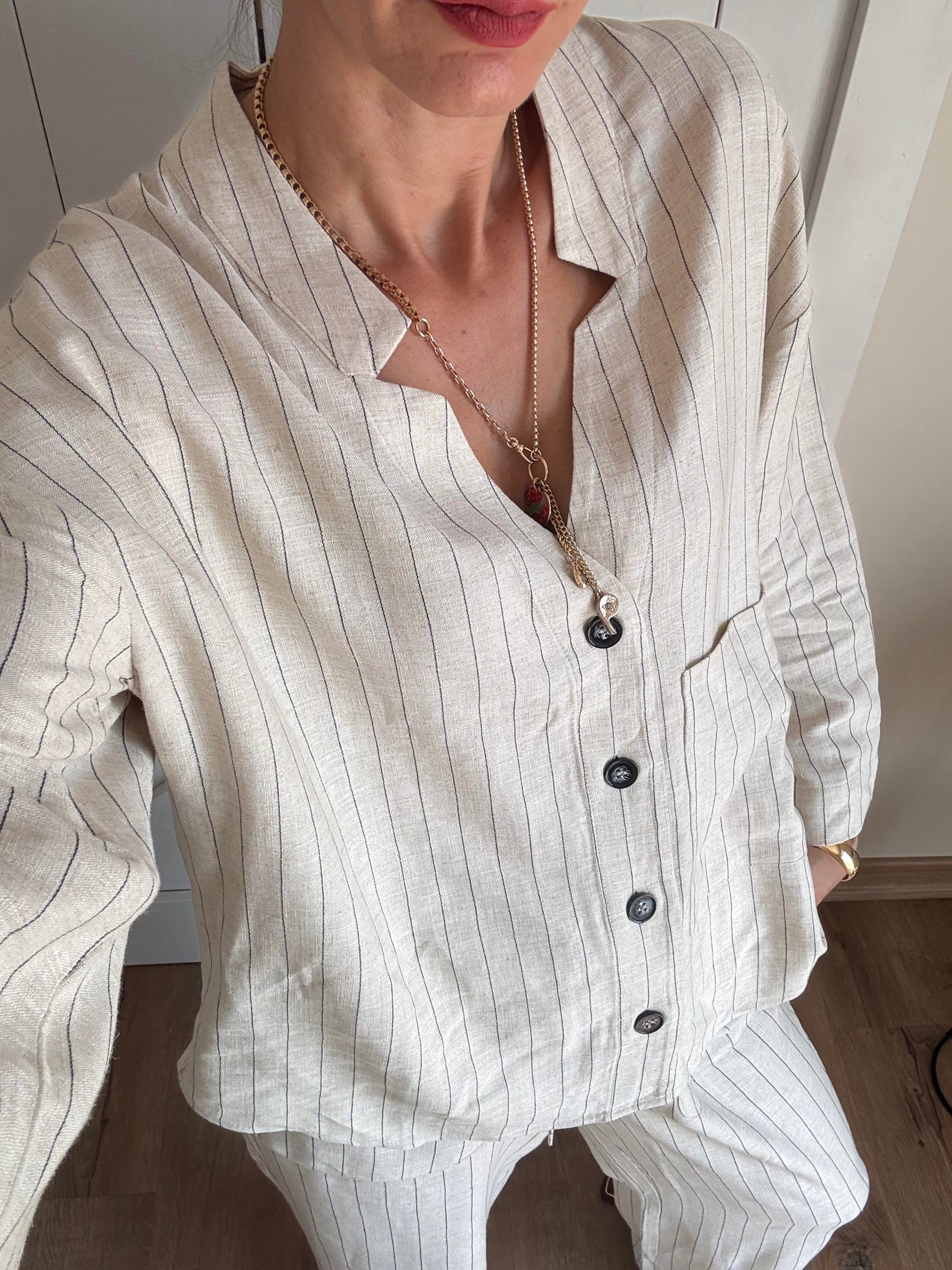 Taş V Yaka Tek Cep Detaylı Çizgili Keten Gömlek Pantolon Kos Takım