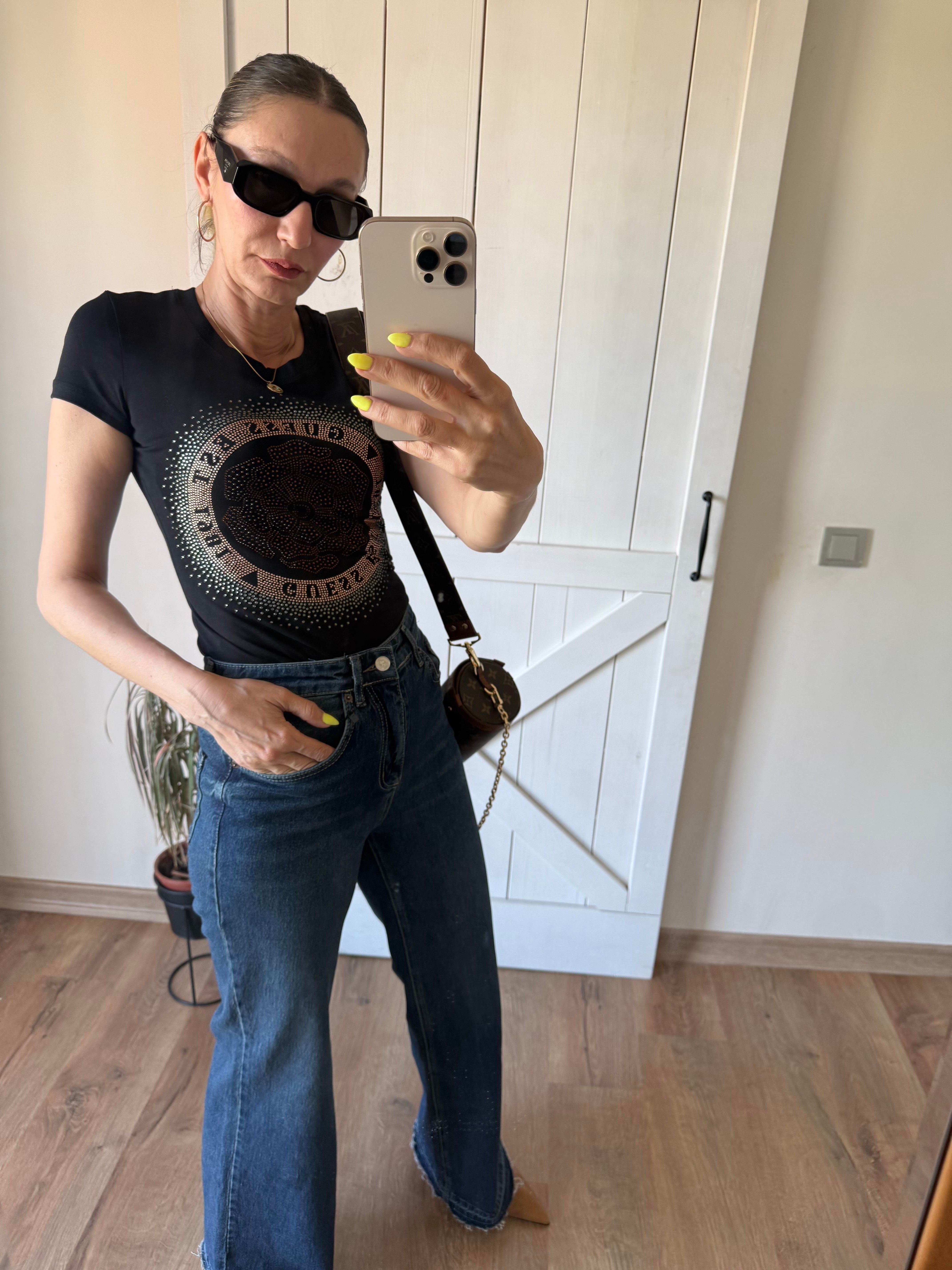 Taşlı Siyah Streç Tshirt