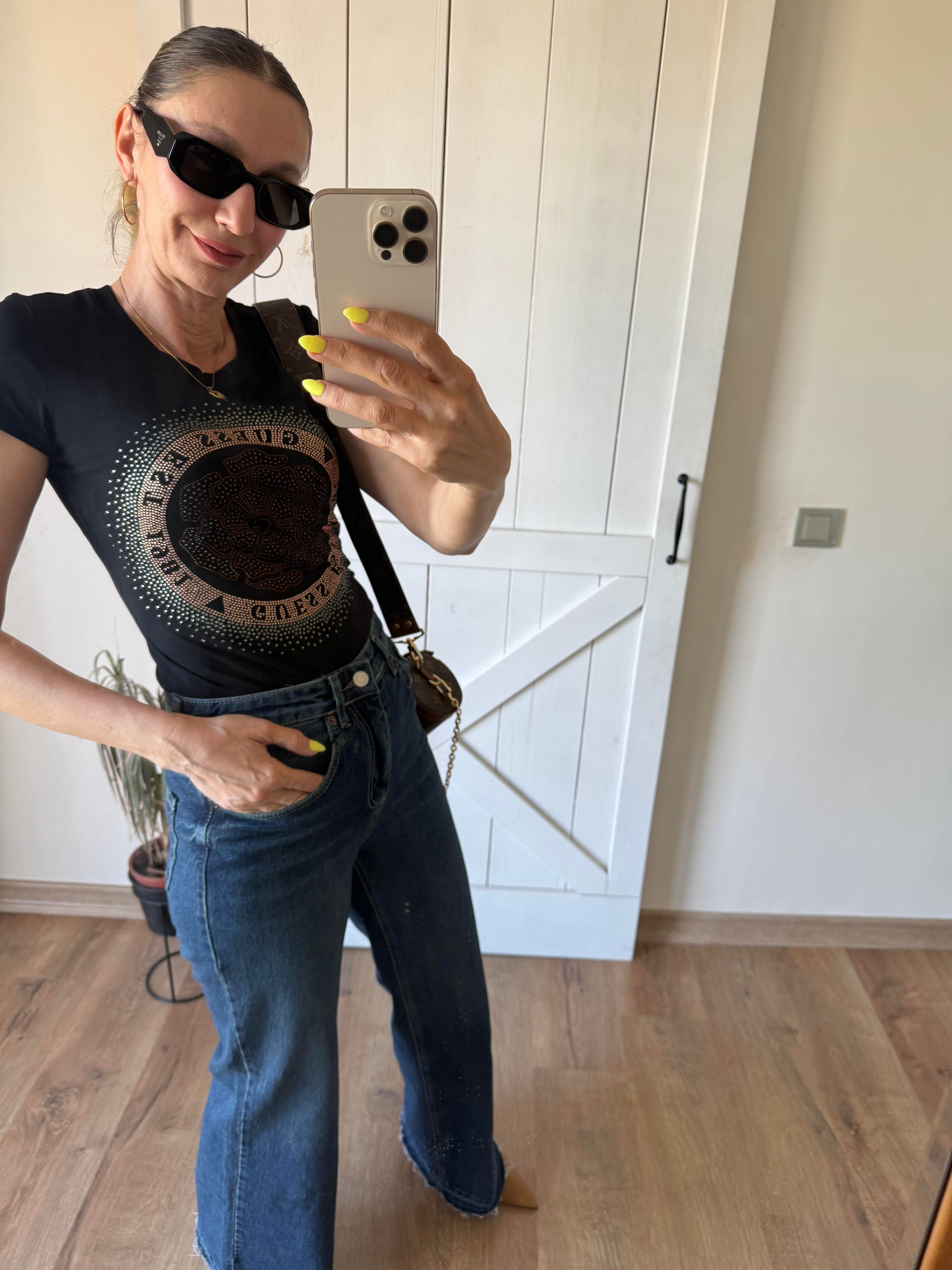 Taşlı Siyah Streç Tshirt