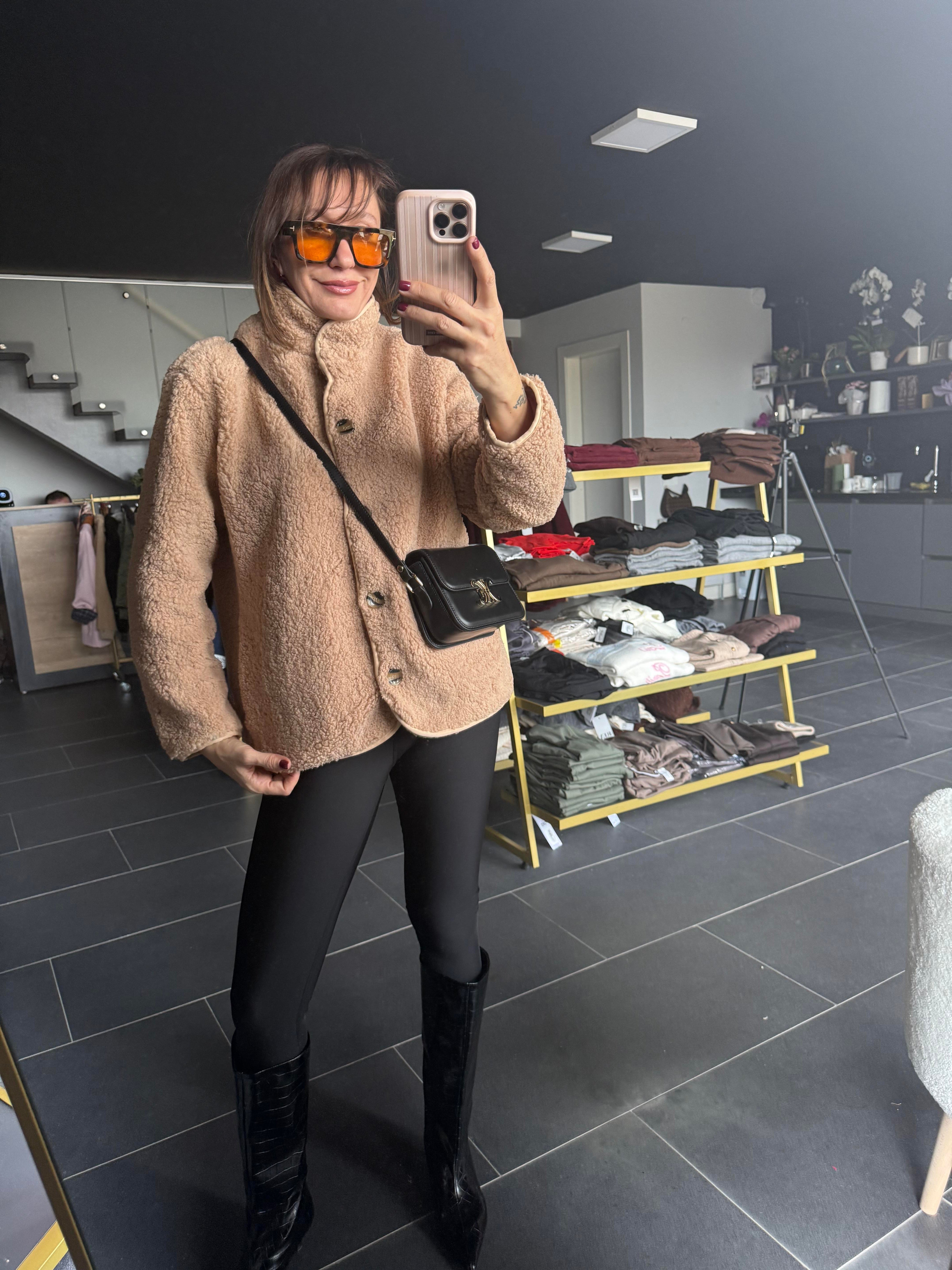 Teddy Marka Model Mont