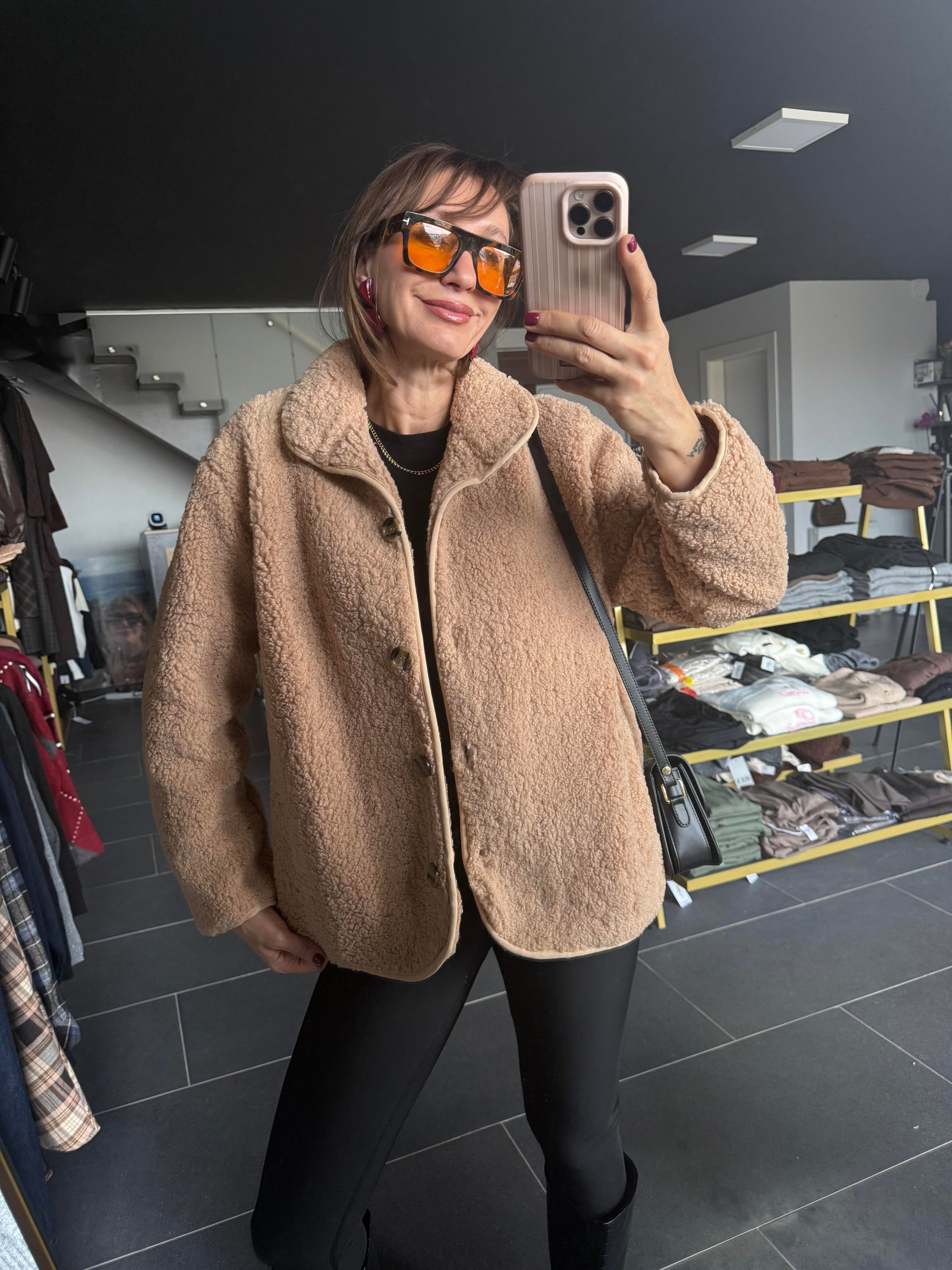 Teddy Marka Model Mont