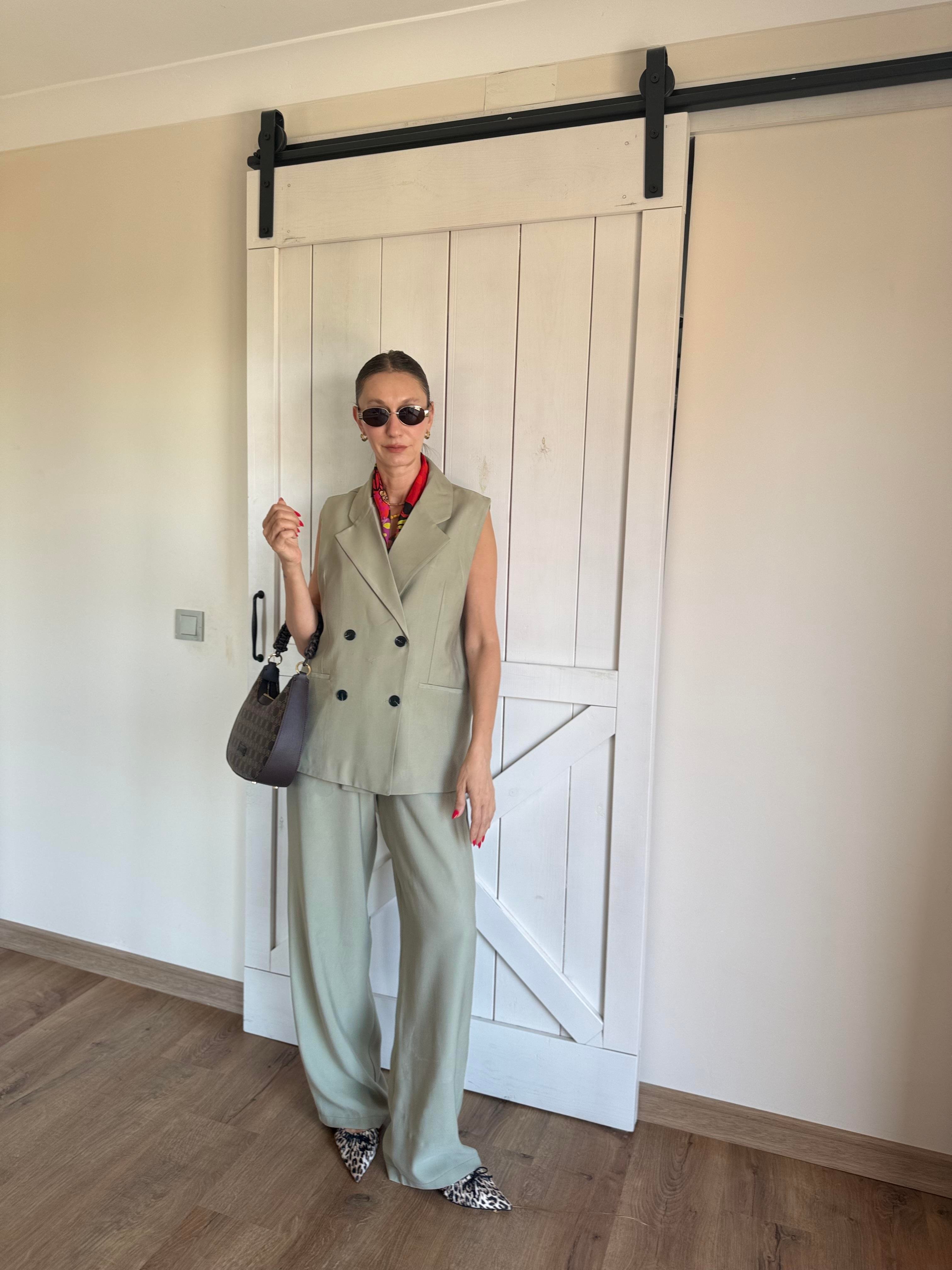 Tensel Siyah Düğmeli Çağla Yelek Pantolon Takım