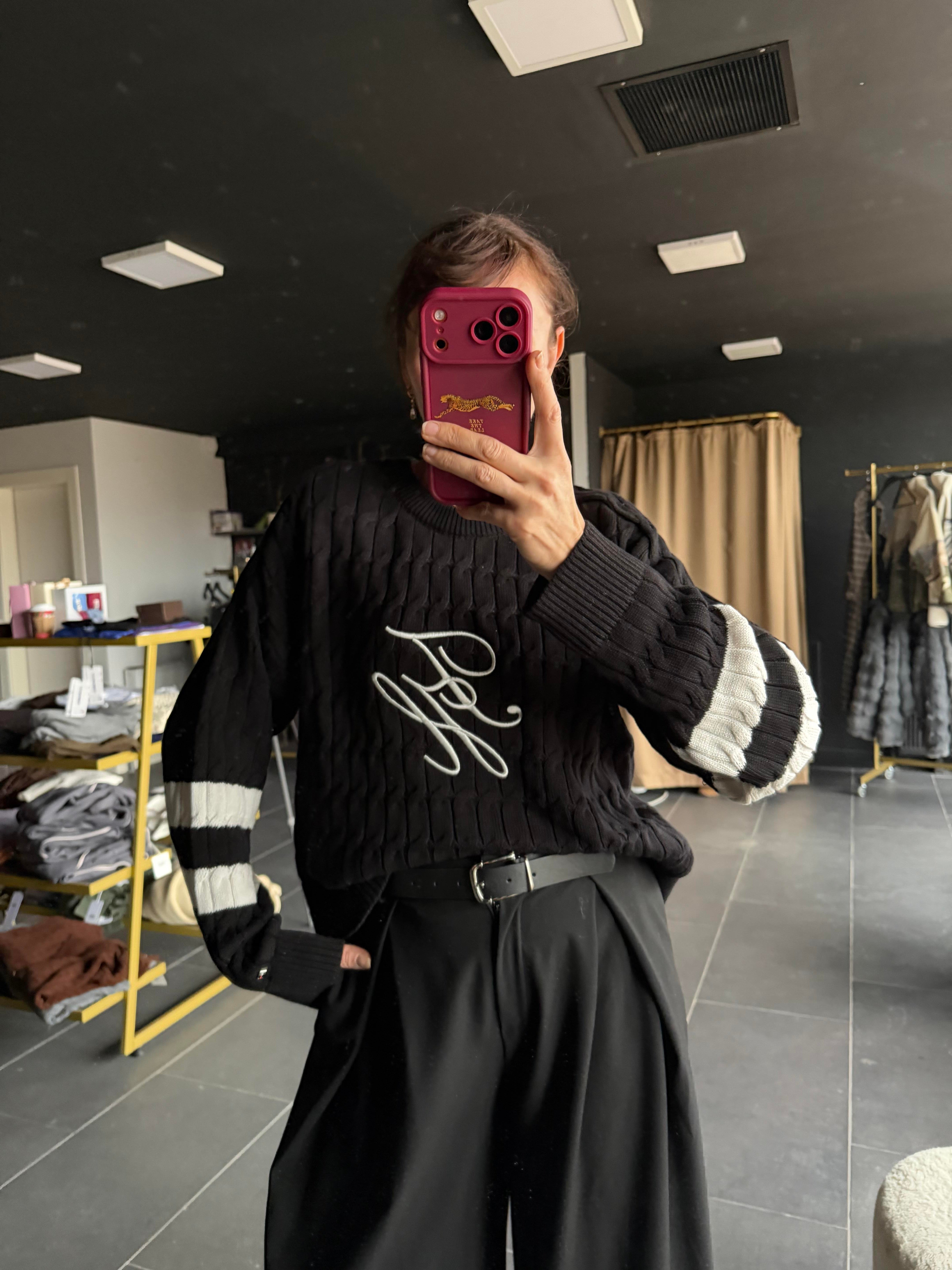 Th Logolo Siyah Kazak