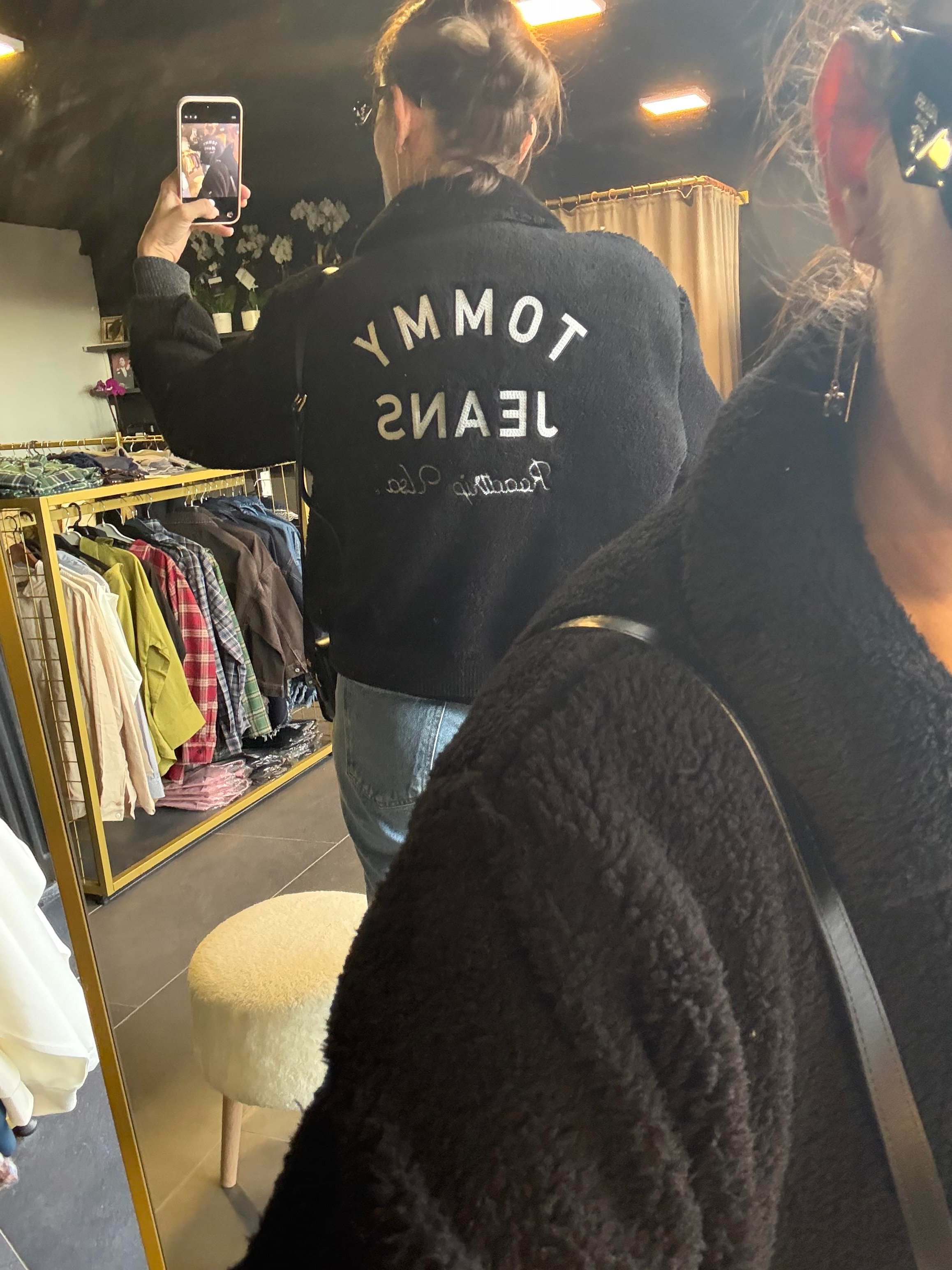 Th Premium Peluş Siyah Mont