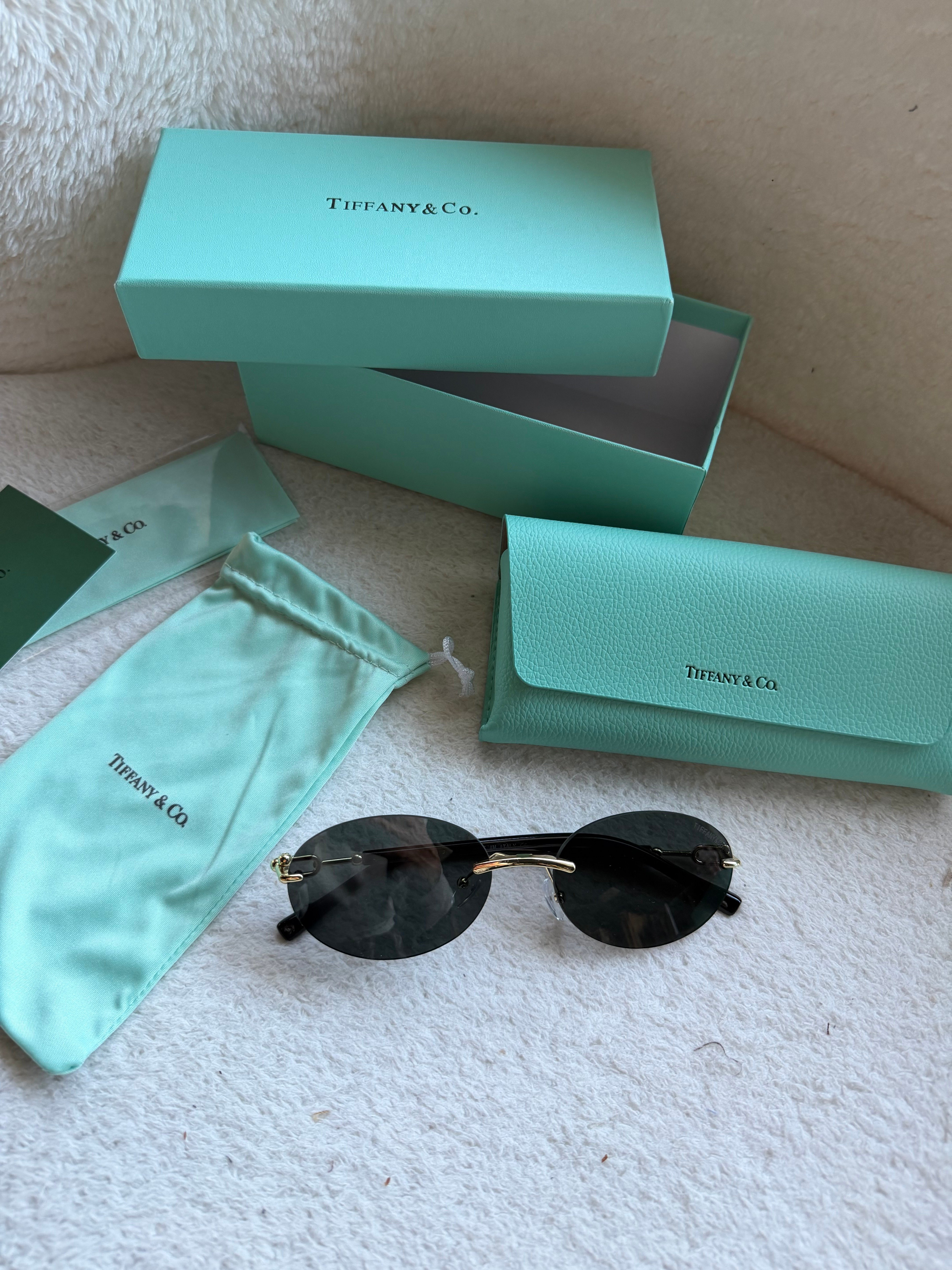 TİFFANY OVAL SUNGLASSES (Black)