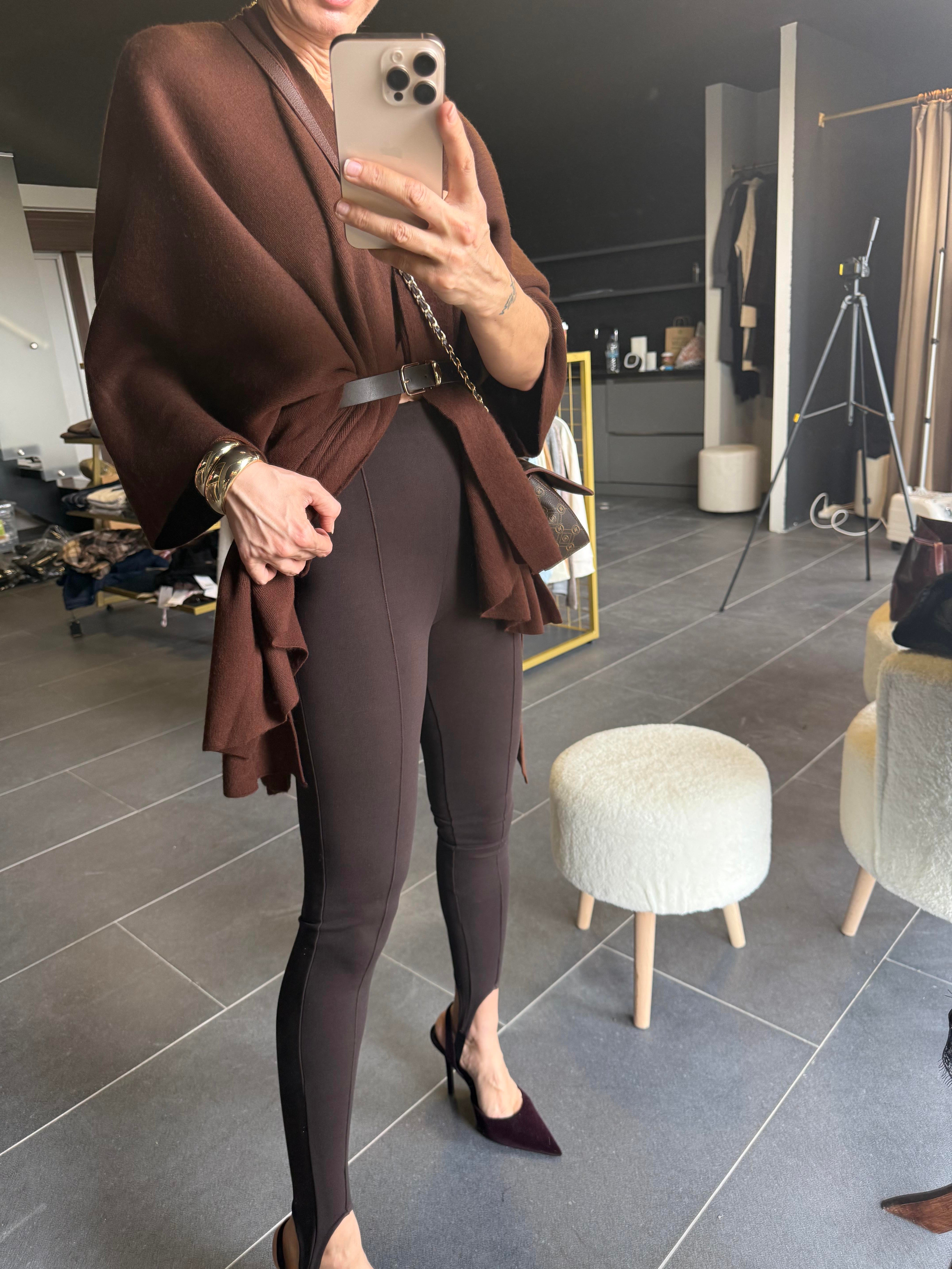 Topuk Lastikli Kahve Önden Çimalı Tayt