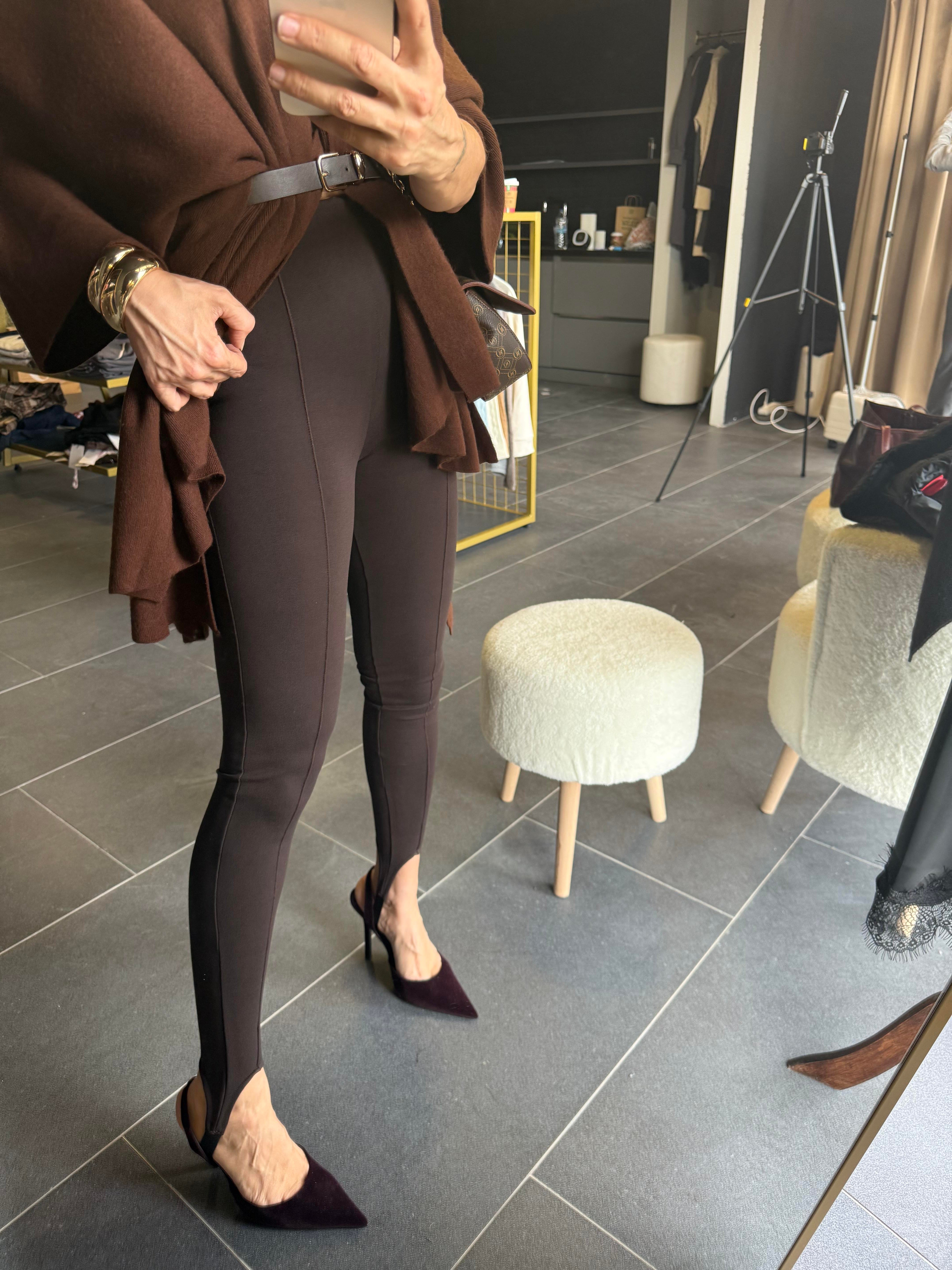 Topuk Lastikli Kahve Önden Çimalı Tayt