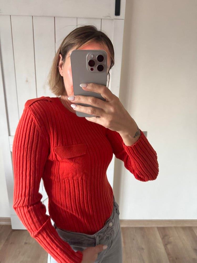 Turuncu Omuz Ve Cep Detaylı Kadın Triko 