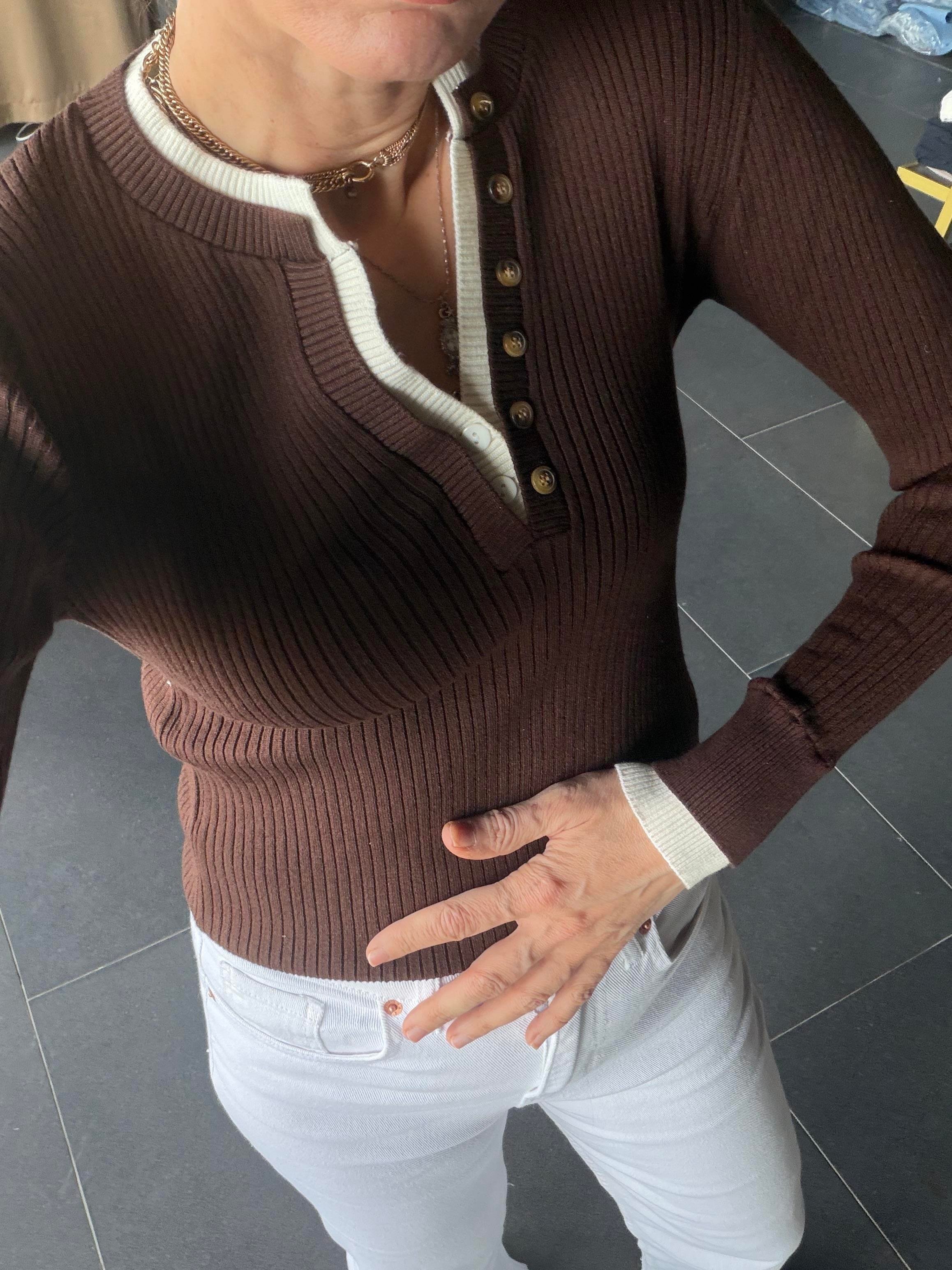 V Çift Yaka Kahve Triko