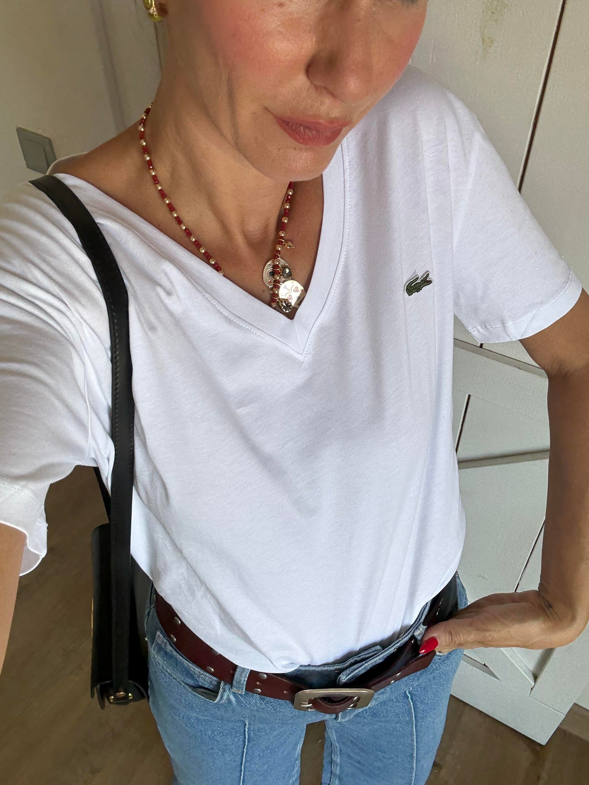 V Yaka Beyaz Rahat Kesim Tshirt