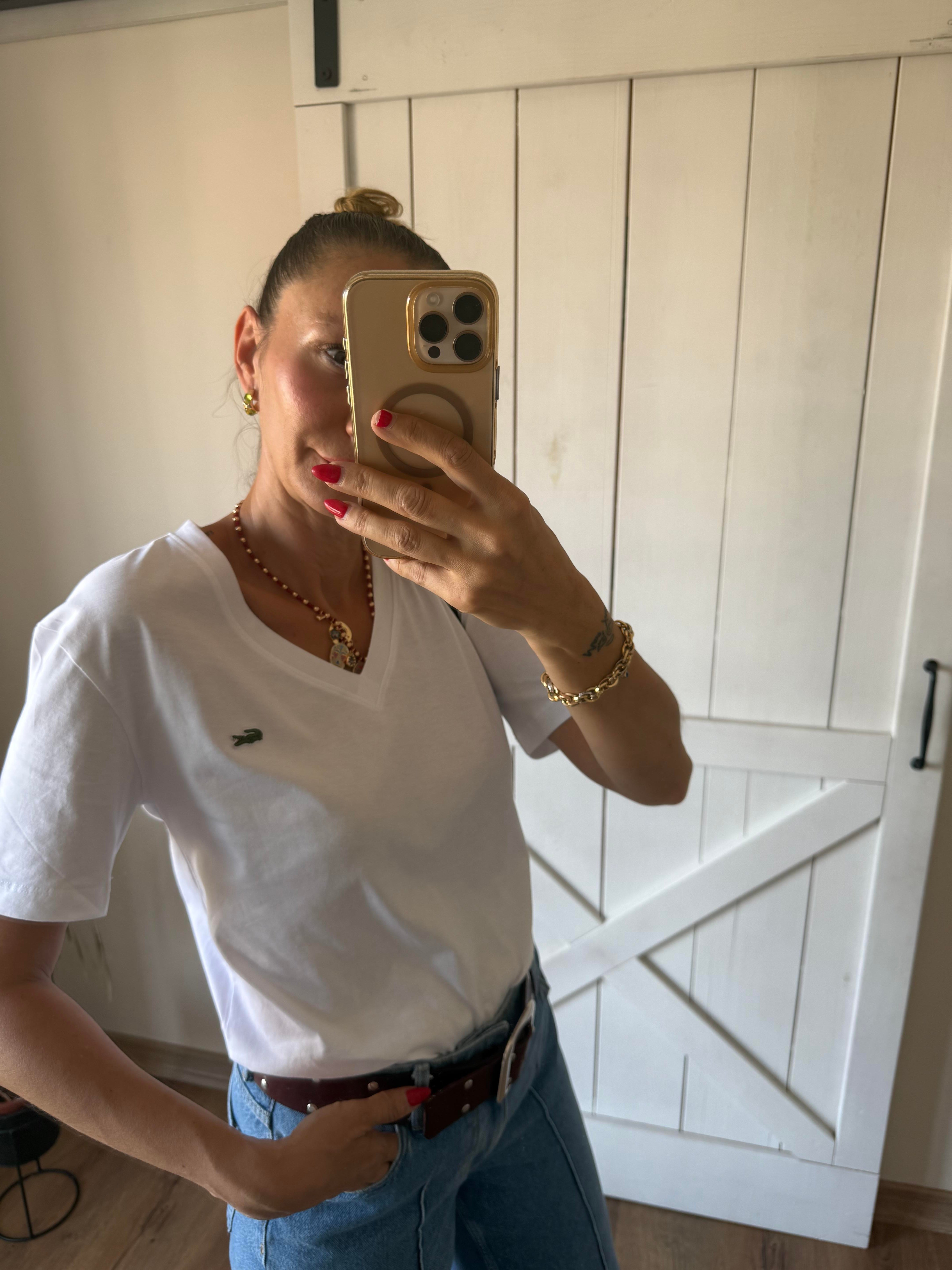 V Yaka Beyaz Rahat Kesim Tshirt