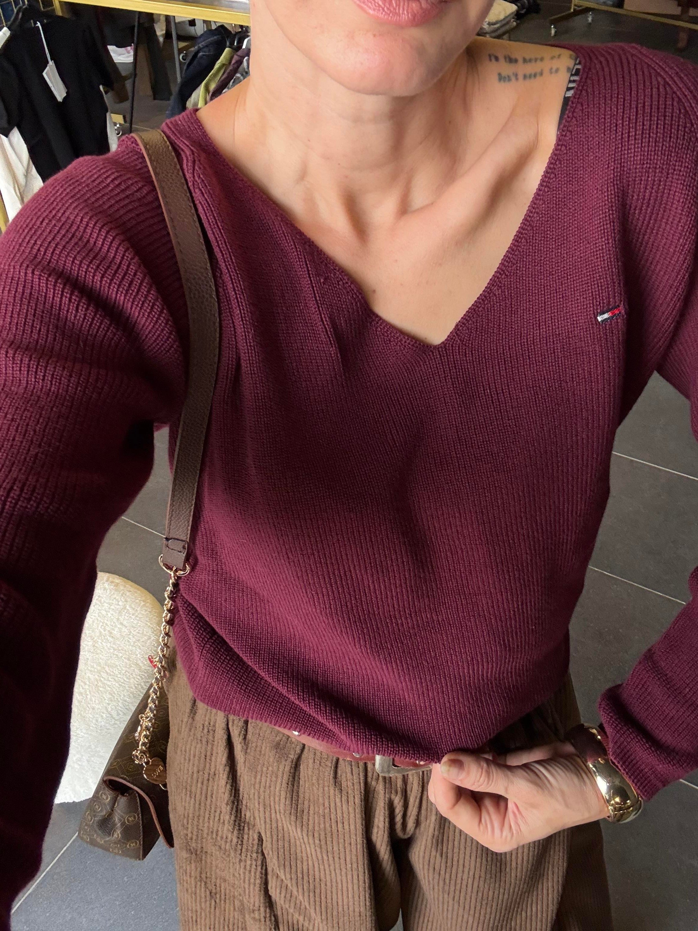 V Yaka Bordo Th Triko