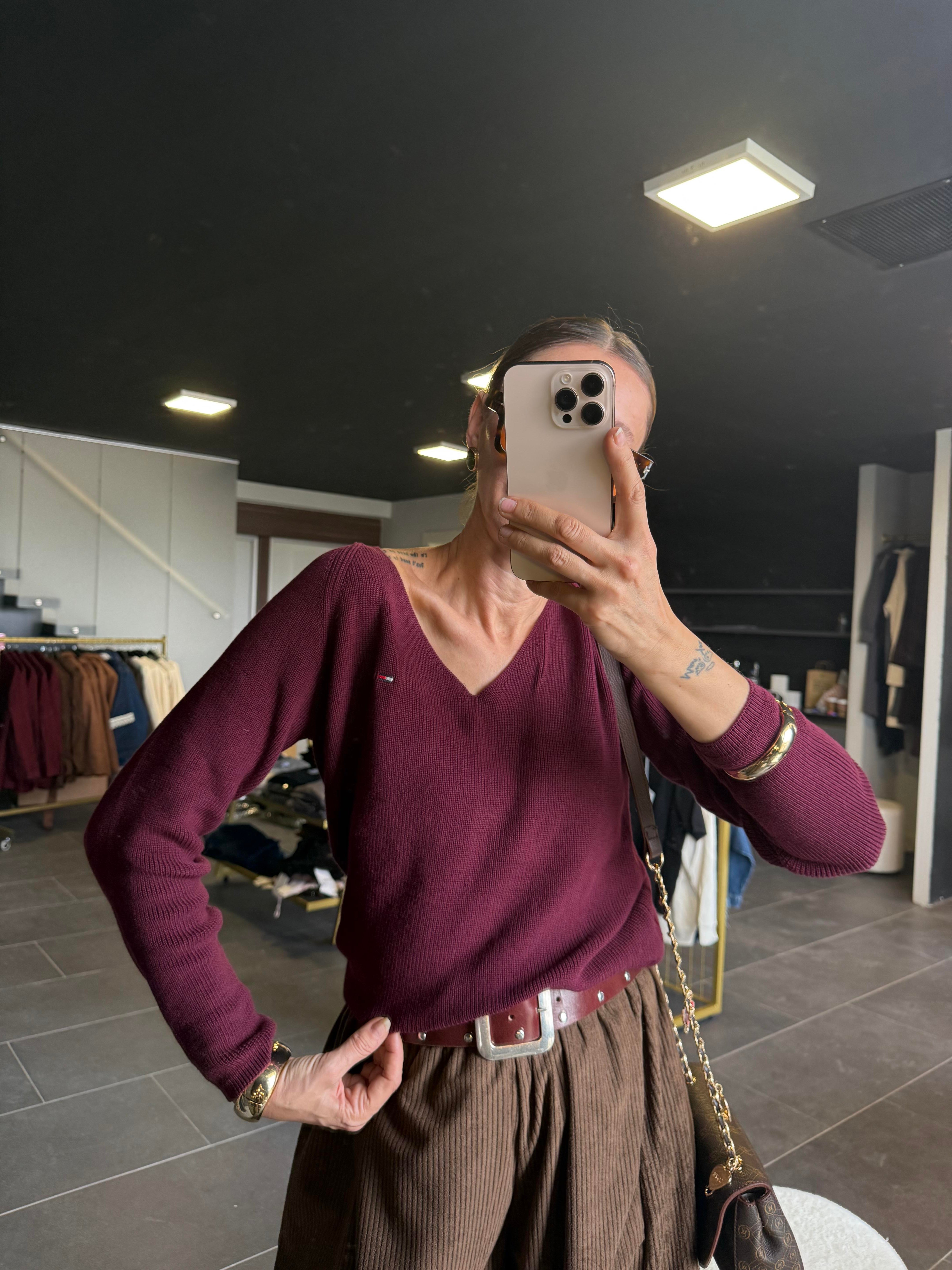 V Yaka Bordo Th Triko