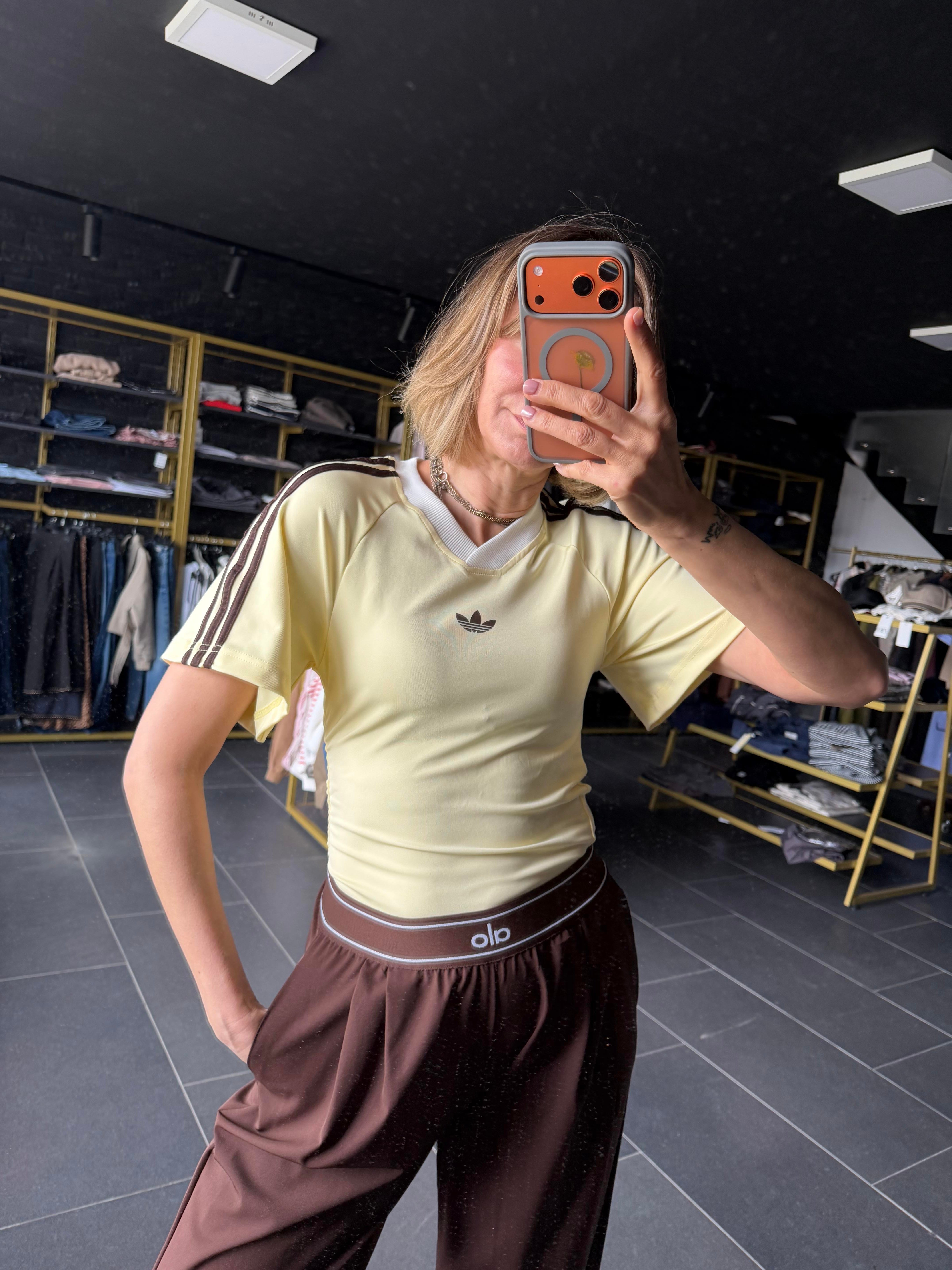 V Yaka Butter Originals Yanları Drapeli Tshirt